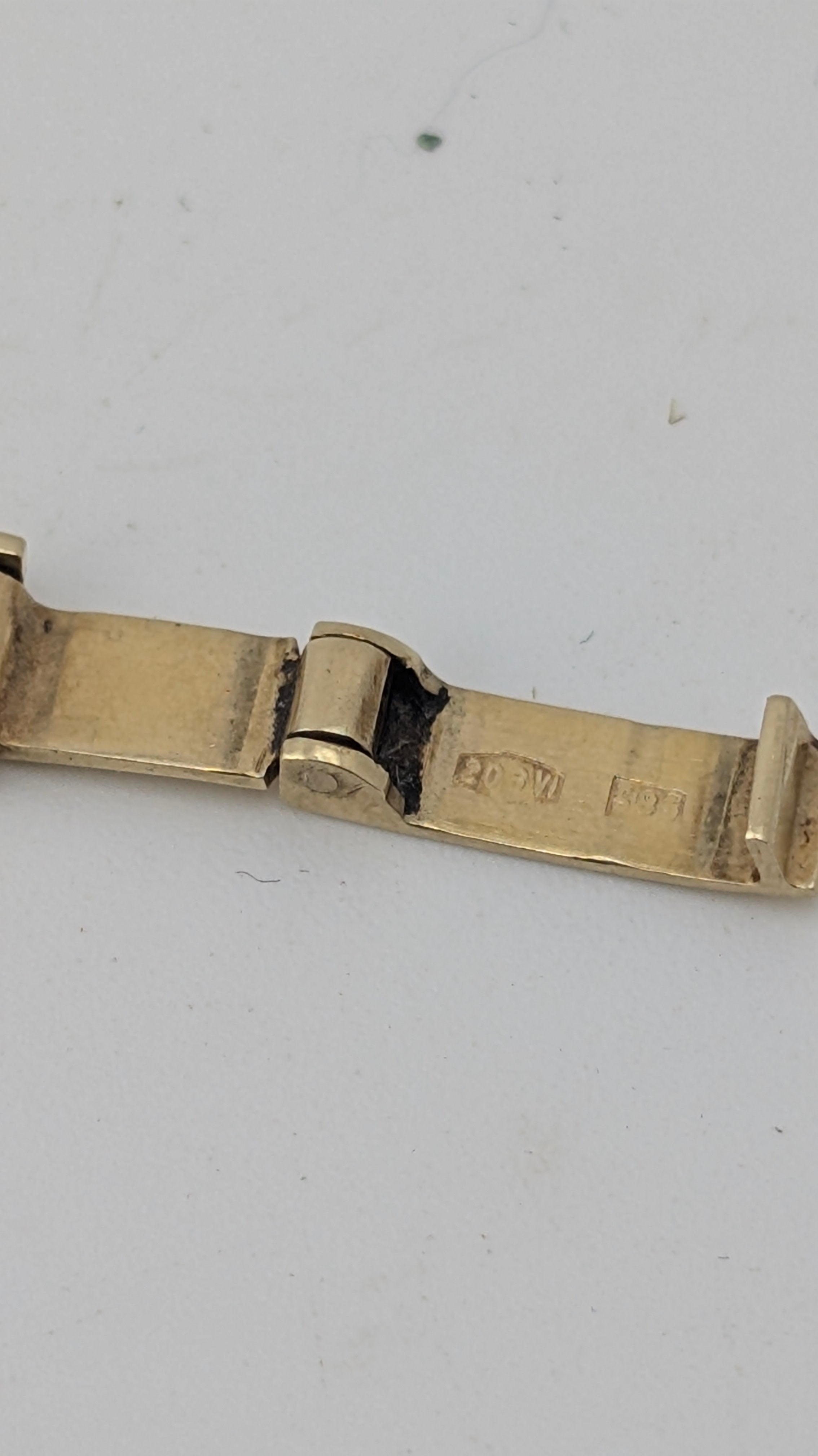 Vintage Doxa Ladies' 14K Gold Watch — Manual Wind, c.1970