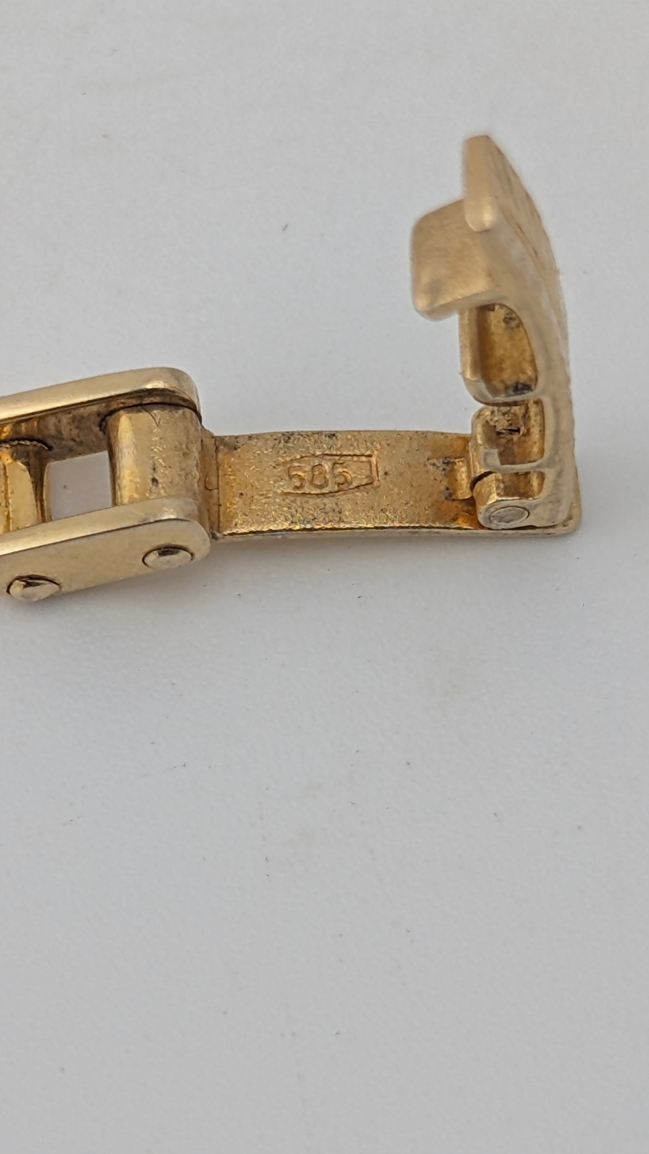 1987 Bulova Ultimé Ladies' 14K Gold Diamond Watch — Quartz
