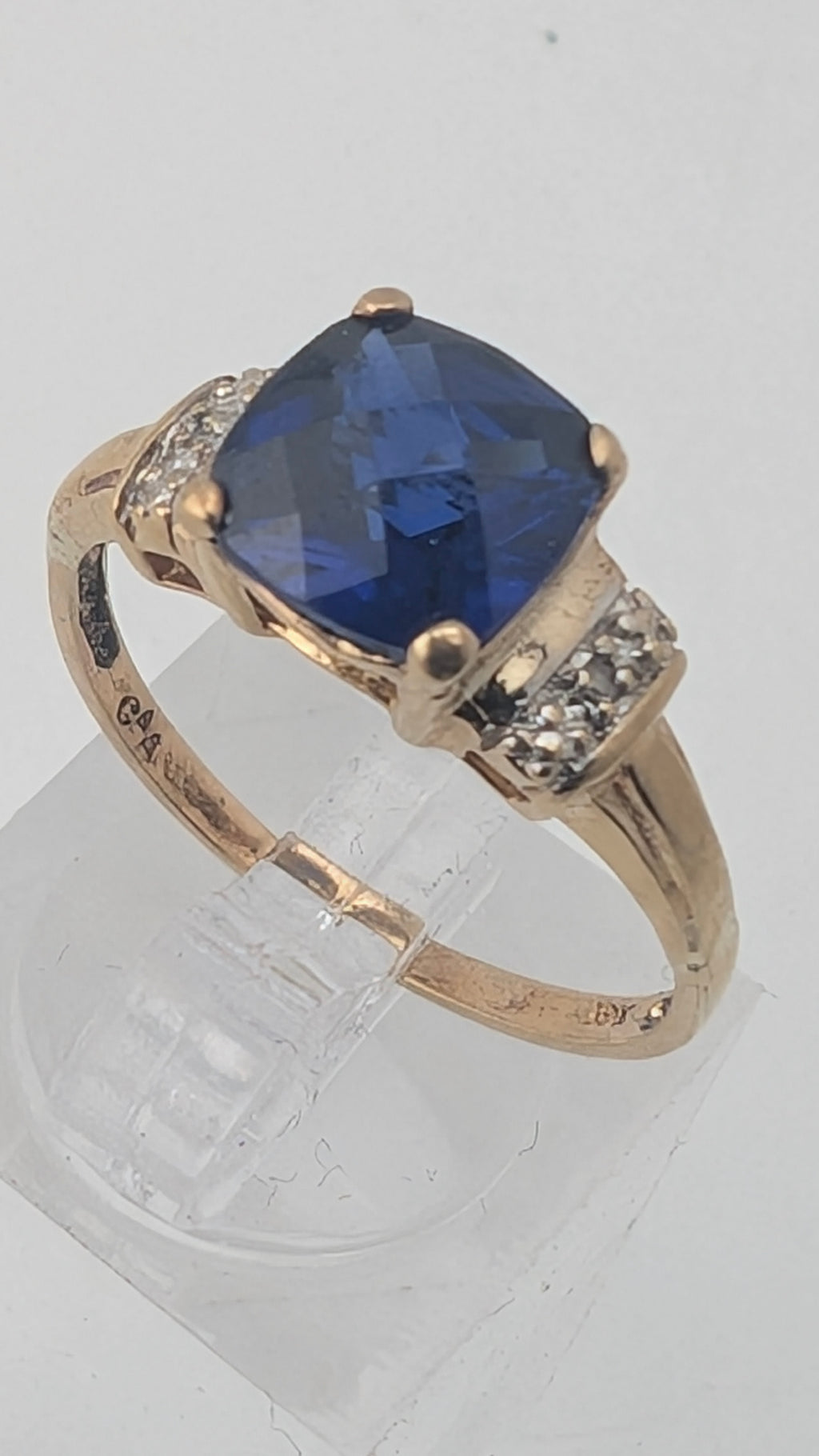 10K Gold Cushion-Cut Synthetic Sapphire & White Accent Stone Ring — Size 8.5