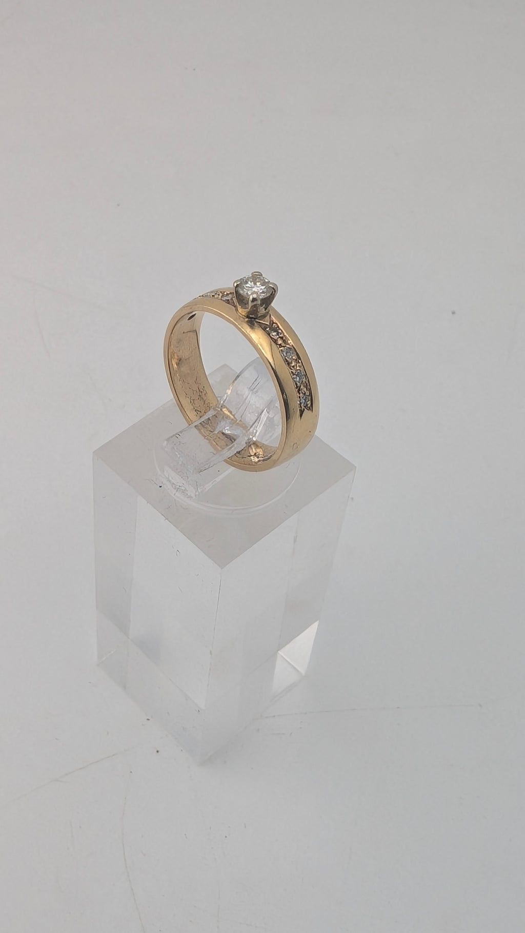 10K Two-Tone Gold Diamond Solitaire Ring with Channel-Set Accents — Size 5.5