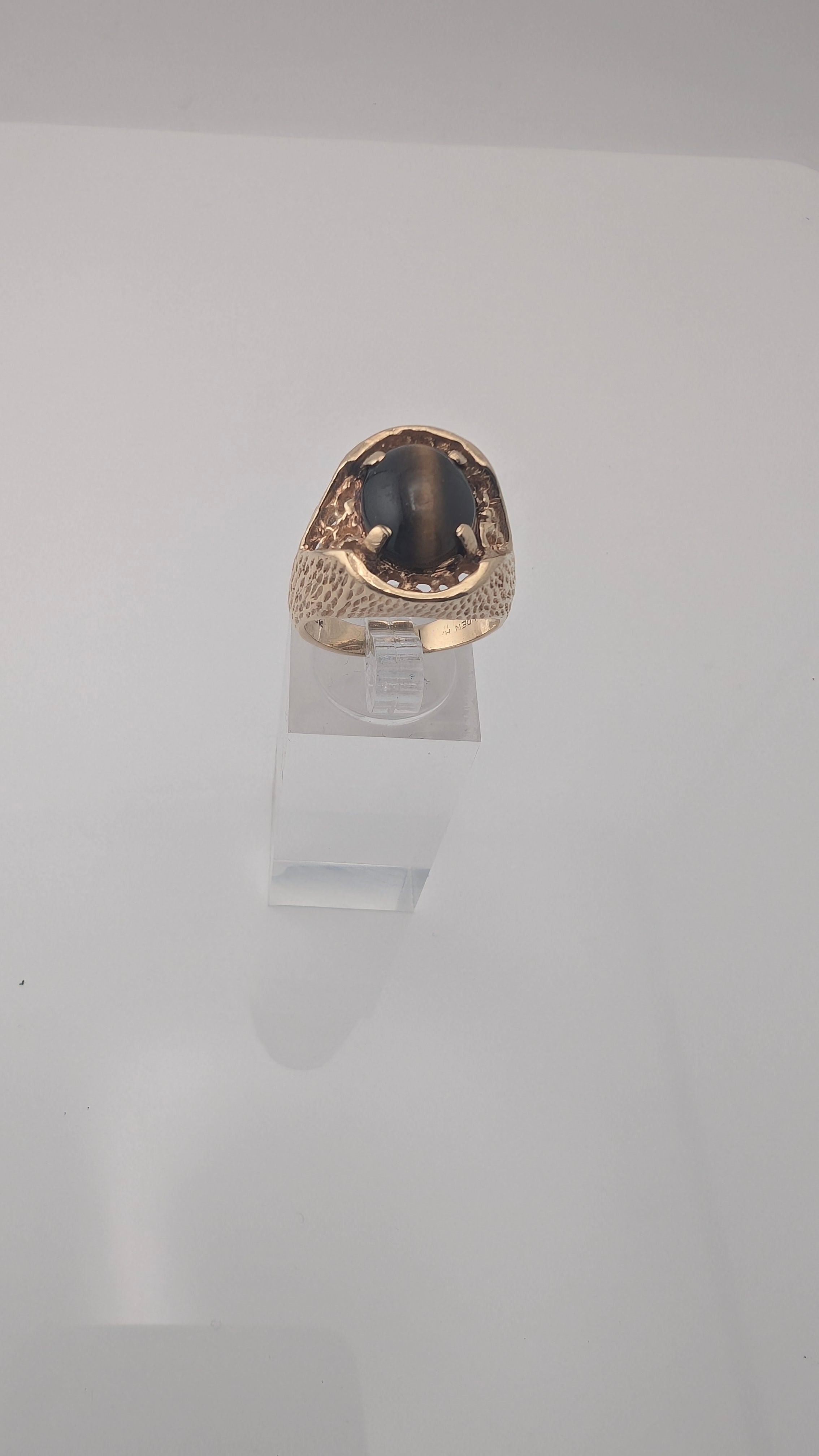 Vintage 10K Gold Men's Cat's Eye Cabochon Ring — Size 8
