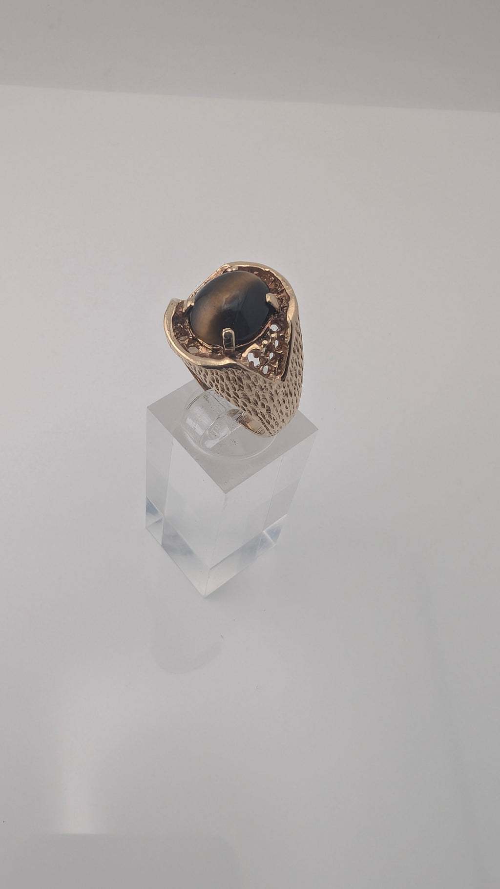 Vintage 10K Gold Men's Cat's Eye Cabochon Ring — Size 8