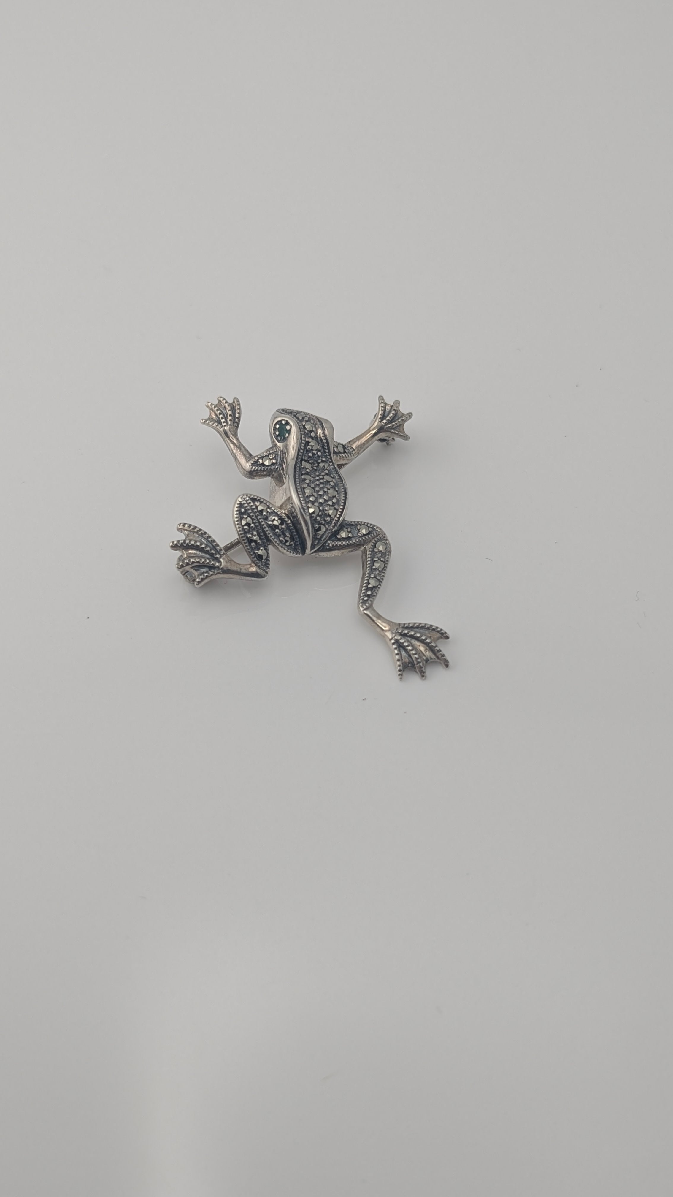 Vintage Sterling Silver Marcasite Frog Brooch — 925 Hallmarked