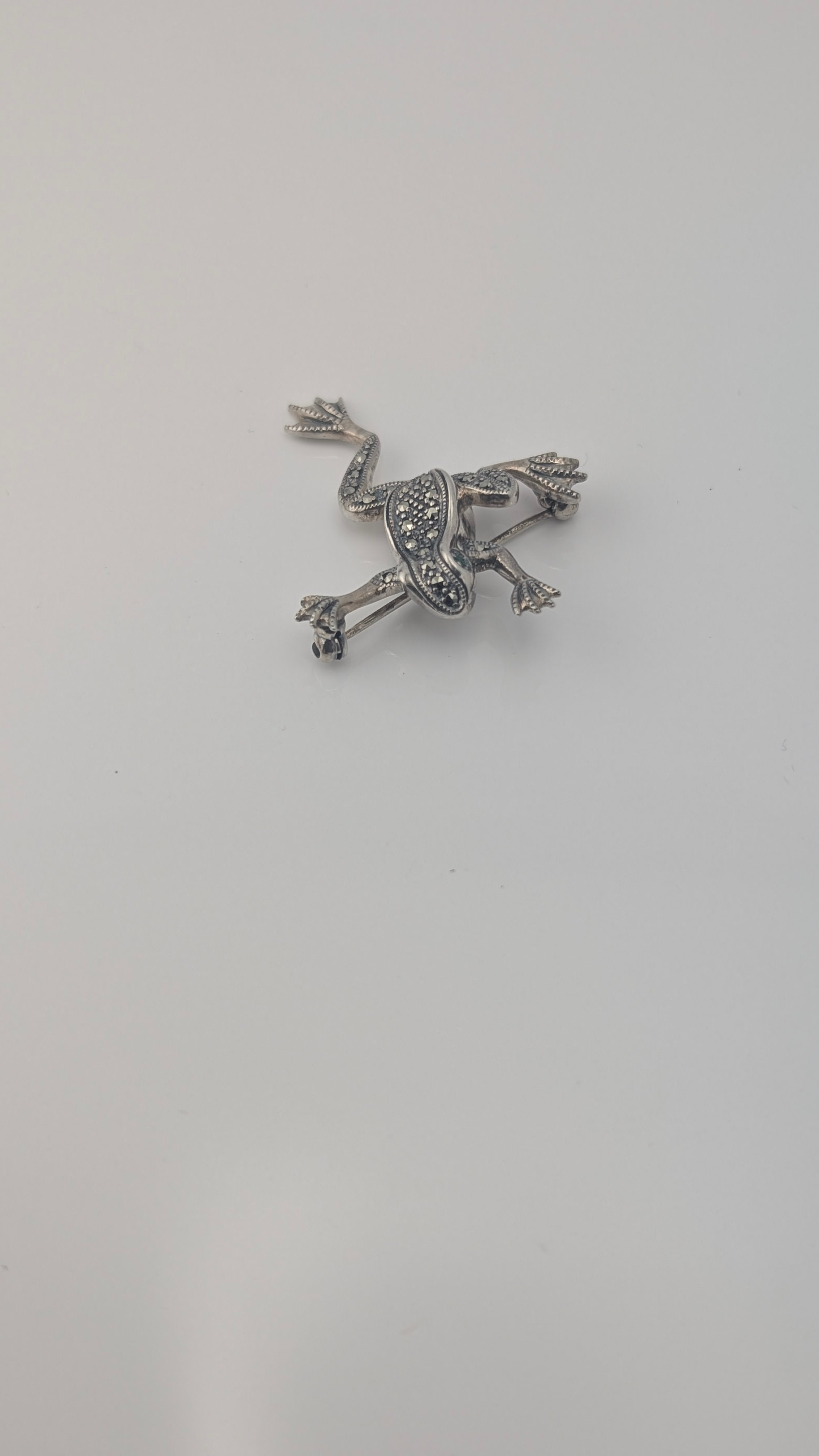 Vintage Sterling Silver Marcasite Frog Brooch — 925 Hallmarked