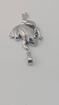 Vintage 14K Gold Frog Pendant with Dark Stone Eyes