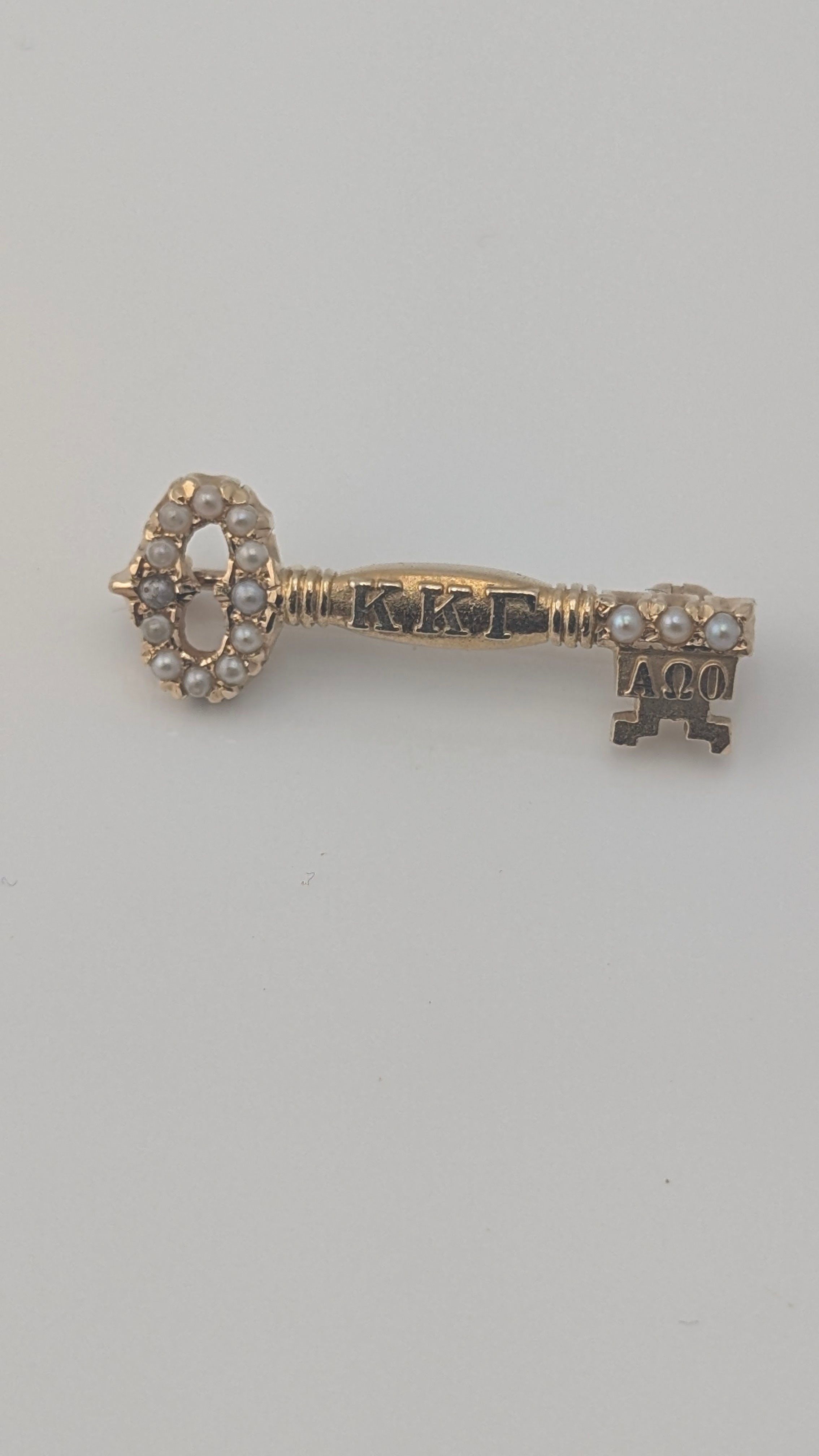 Vintage Kappa Kappa Gamma 15K Gold Seed Pearl Key Pin — Inscribed 1941