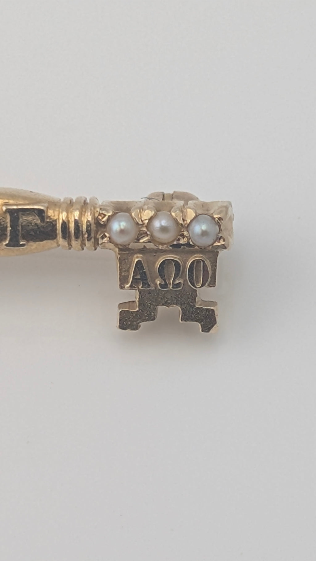 Vintage Kappa Kappa Gamma 15K Gold Seed Pearl Key Pin — Inscribed 1941