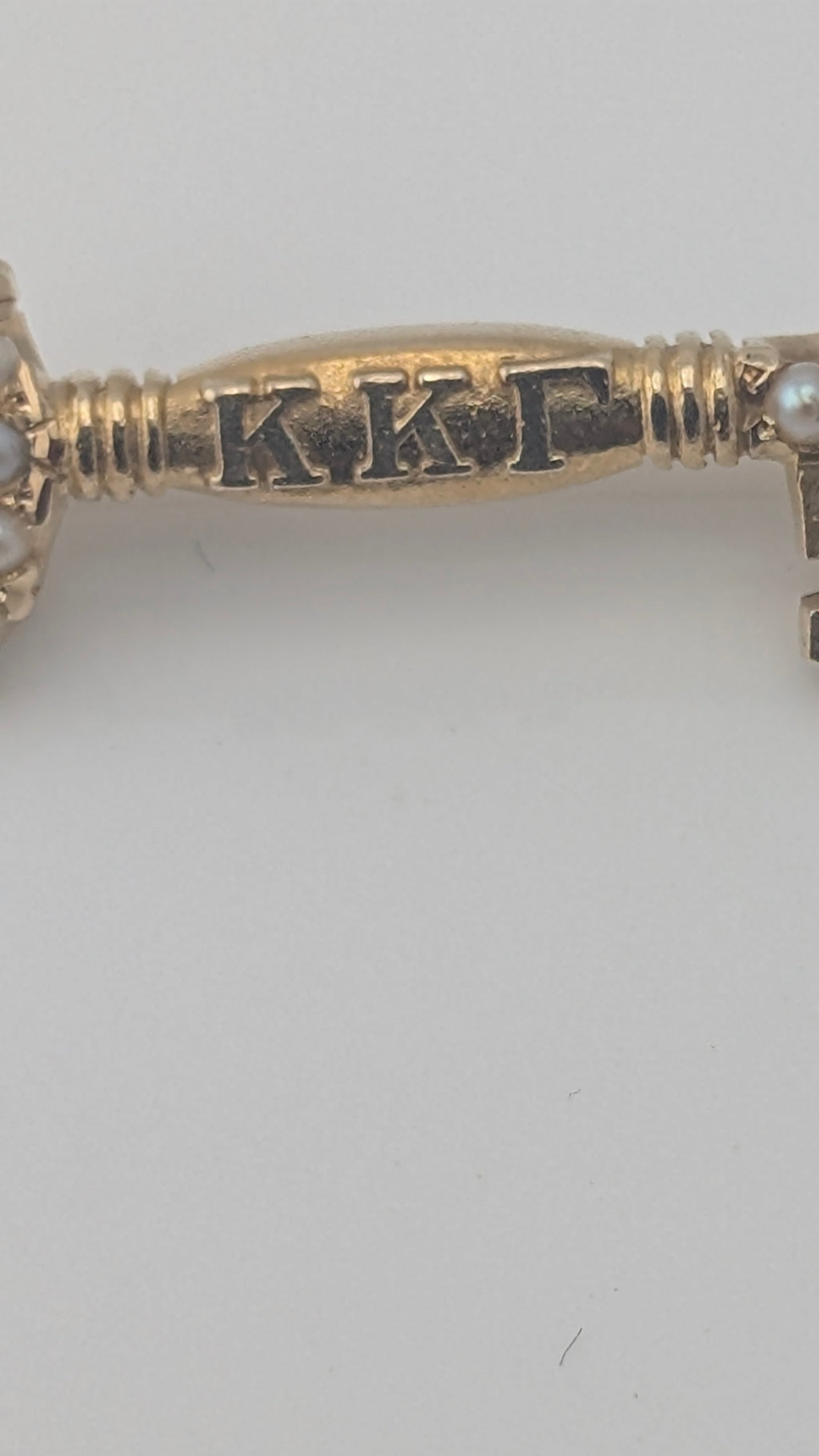 Vintage Kappa Kappa Gamma 15K Gold Seed Pearl Key Pin — Inscribed 1941