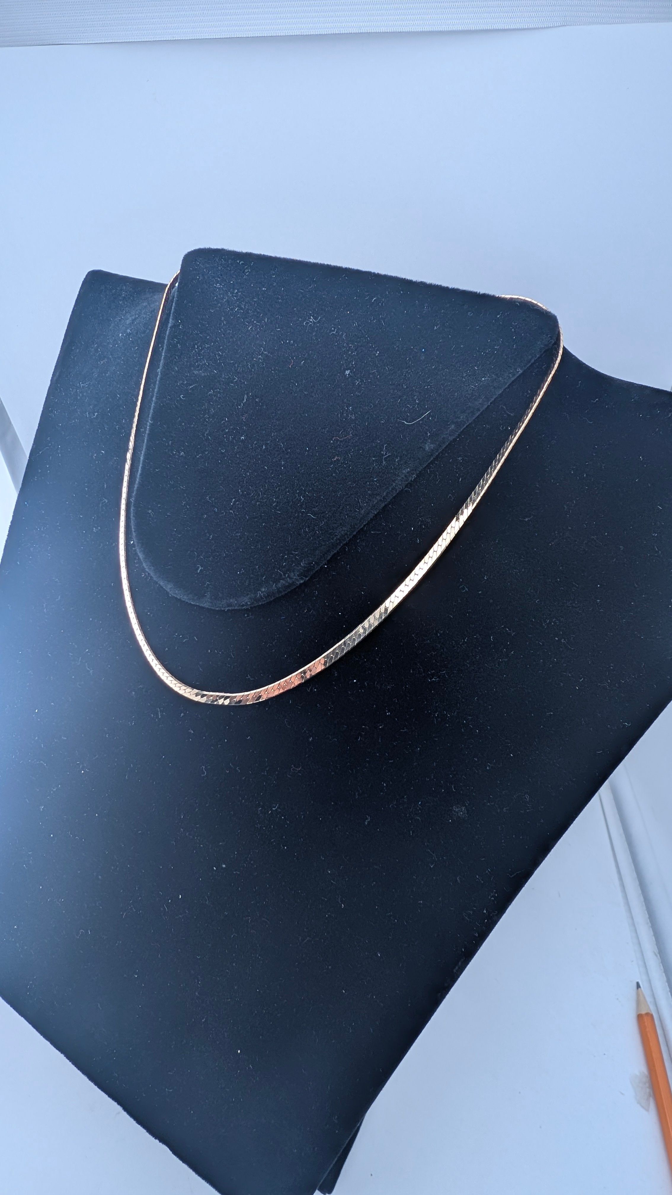 10K Yellow Gold Diamond-Cut Herringbone Necklace – 16 Inches