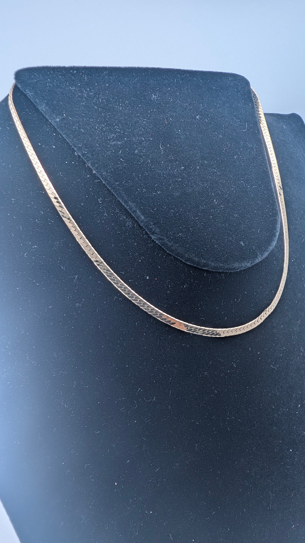 10K Yellow Gold Diamond-Cut Herringbone Necklace – 16 Inches