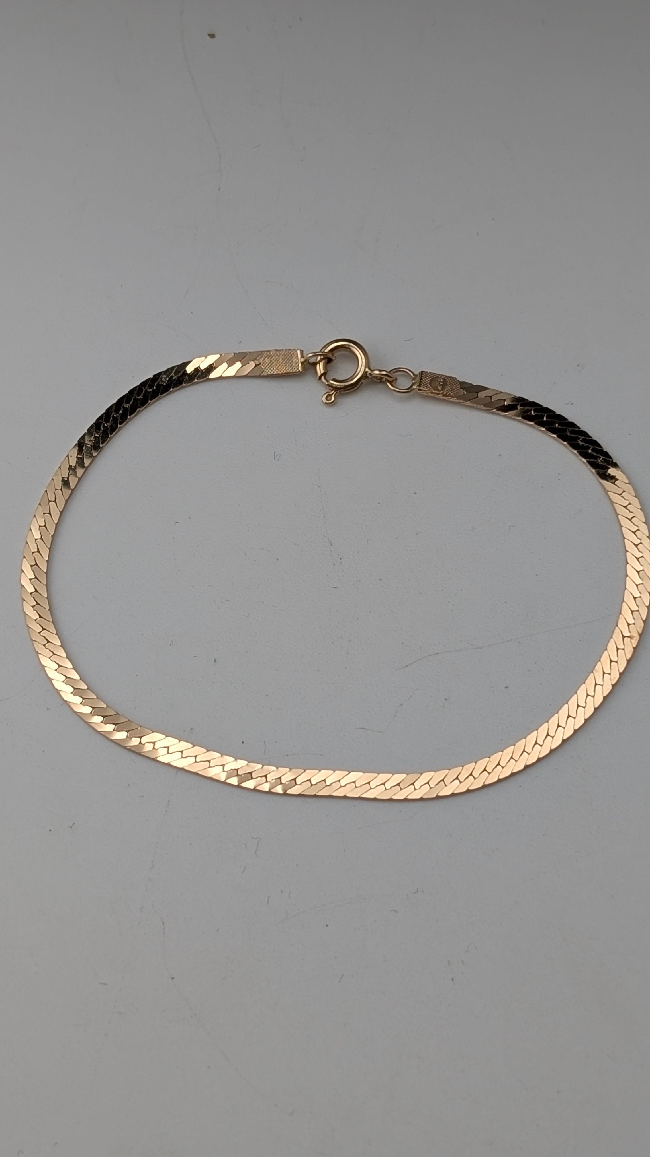 10K Gold Herringbone Bracelet – 7 Inches – 2.76 Grams