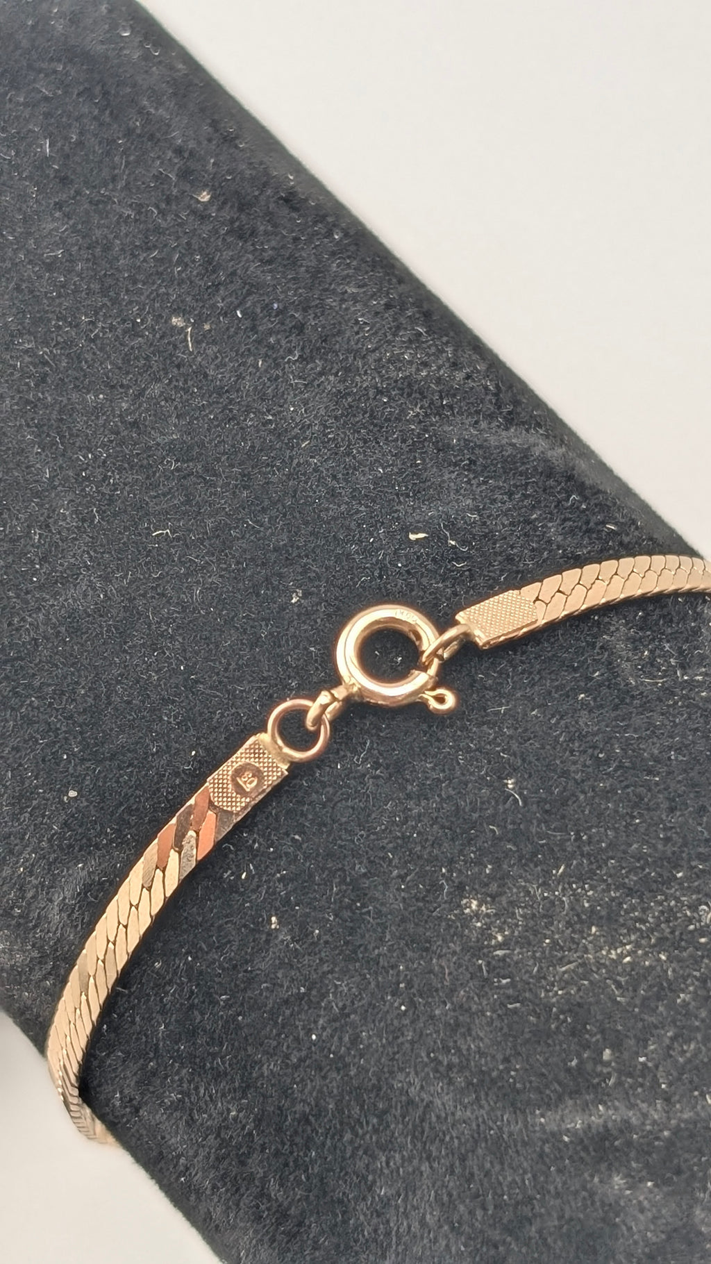 10K Gold Herringbone Bracelet – 7 Inches – 2.76 Grams