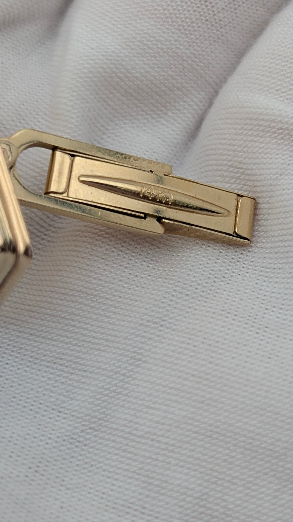 Vintage 14K Gold Queen Victoria Canadian Stamp Cufflinks – 19.6 Grams