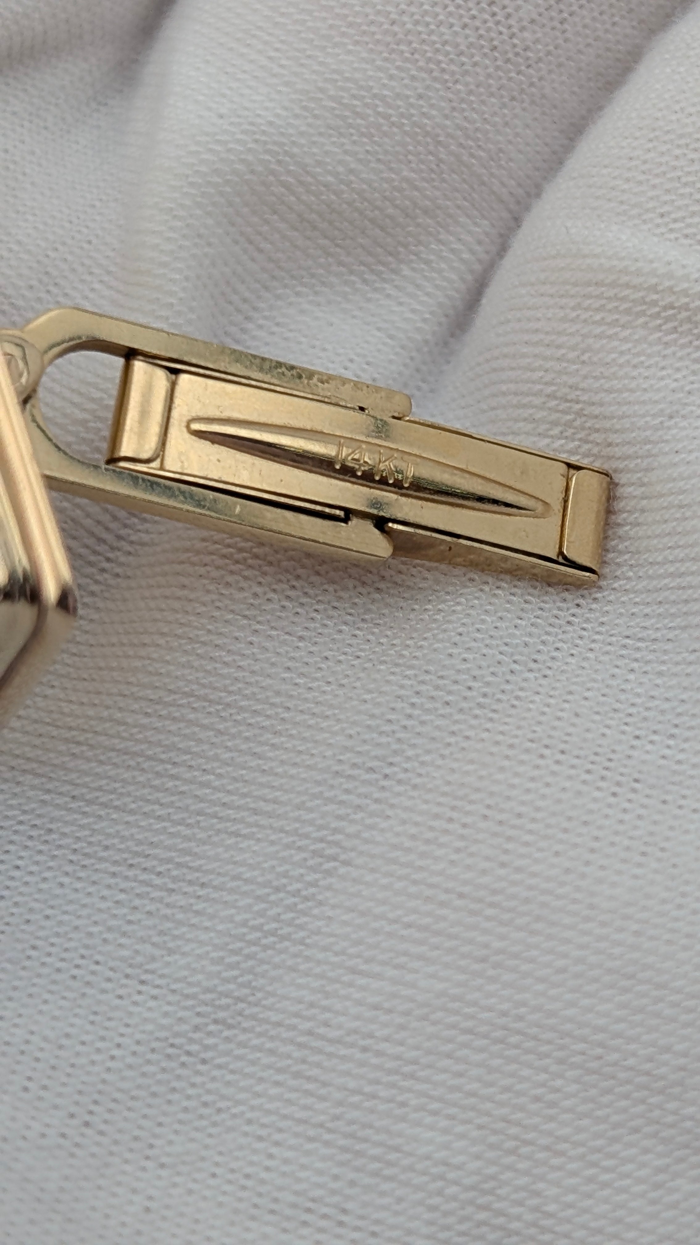 Vintage 14K Gold Queen Victoria Canadian Stamp Cufflinks – 19.6 Grams