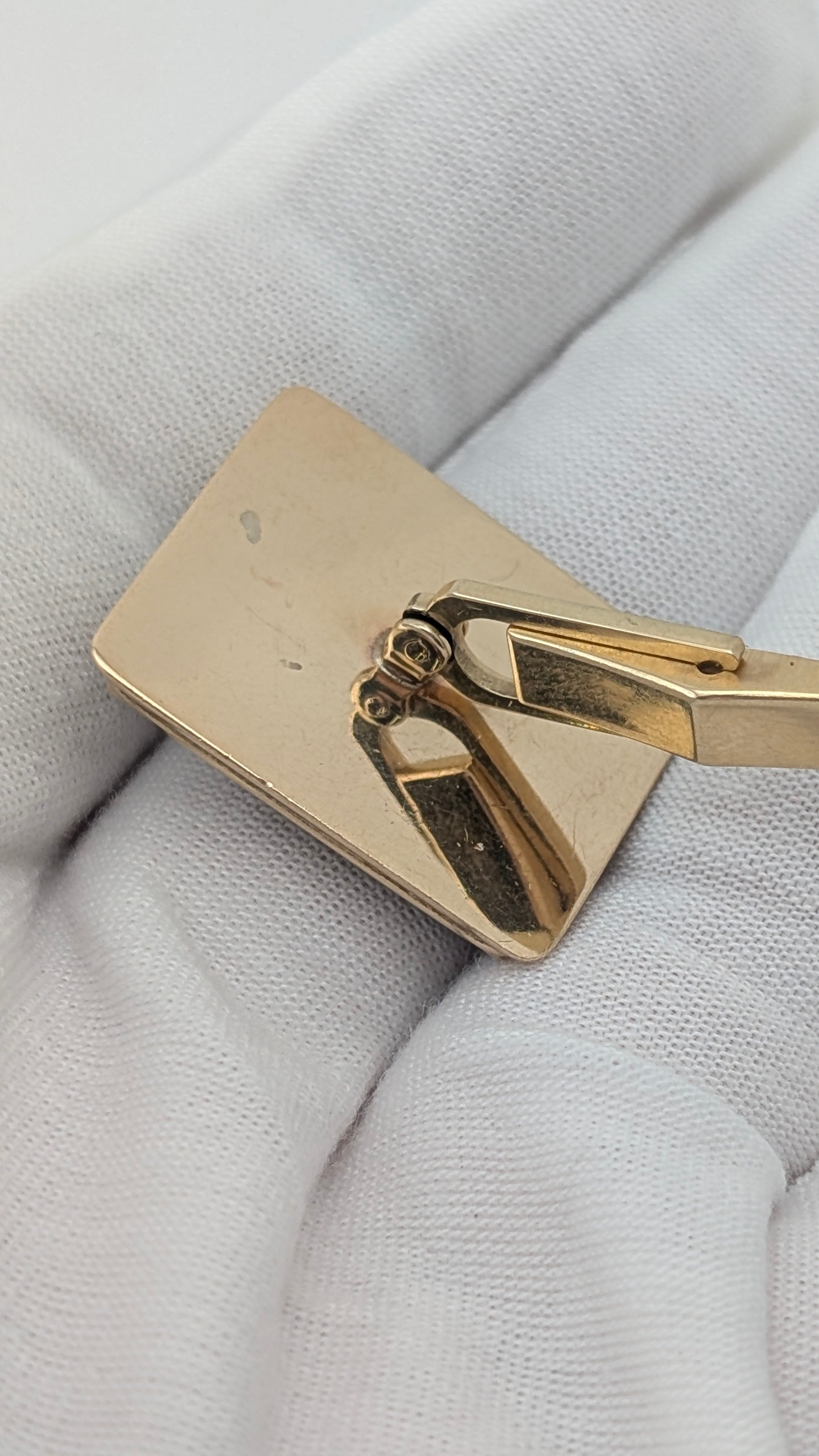Vintage 14K Gold Queen Victoria Canadian Stamp Cufflinks – 19.6 Grams