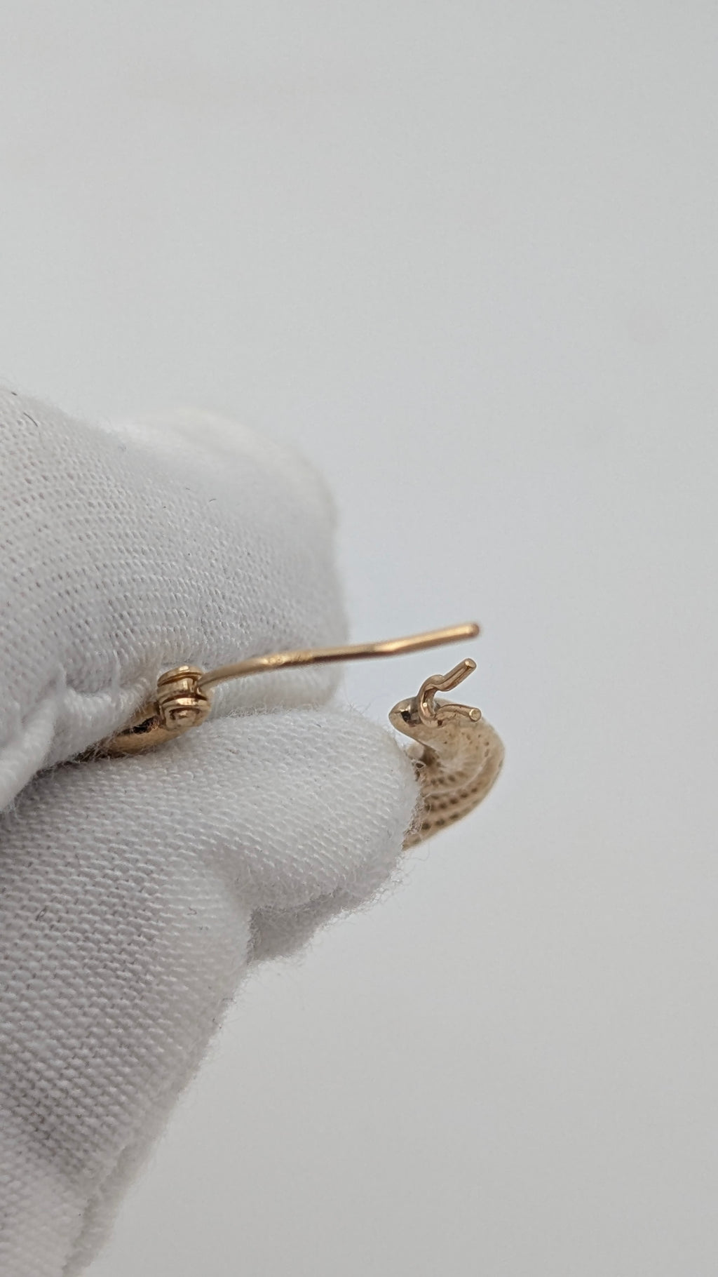 14K Yellow Gold Textured Hoop Earrings 25mm