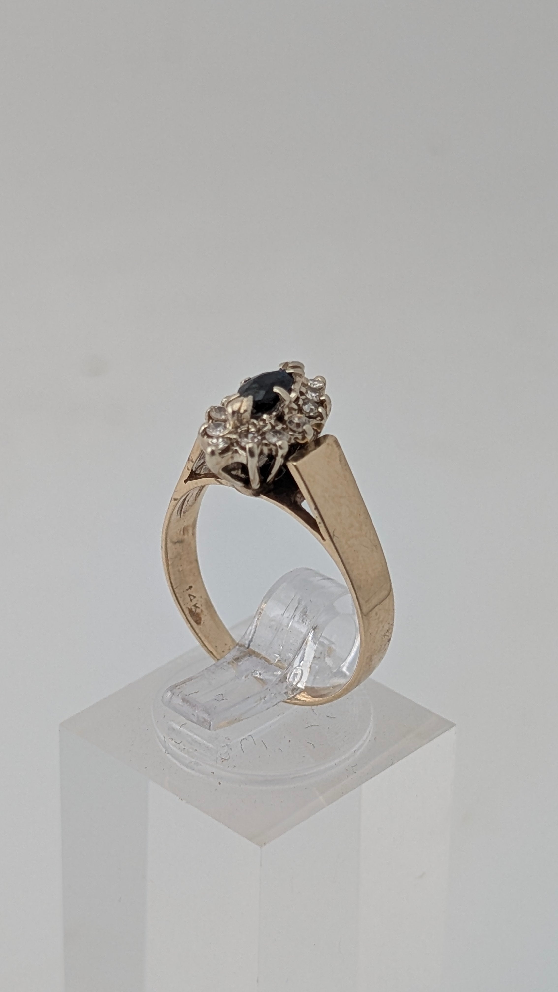 14K Yellow Gold Sapphire & Diamond Ring – Size 6
