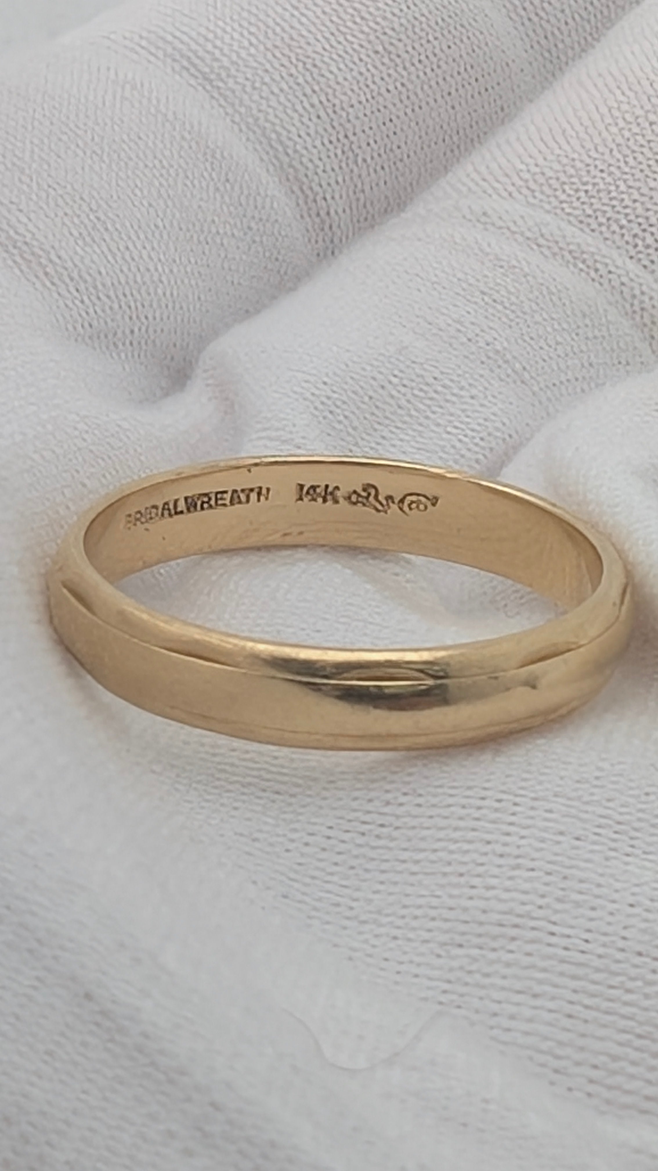 Bridal Wreath 14K Yellow Gold Wedding Band – Size 10⅜