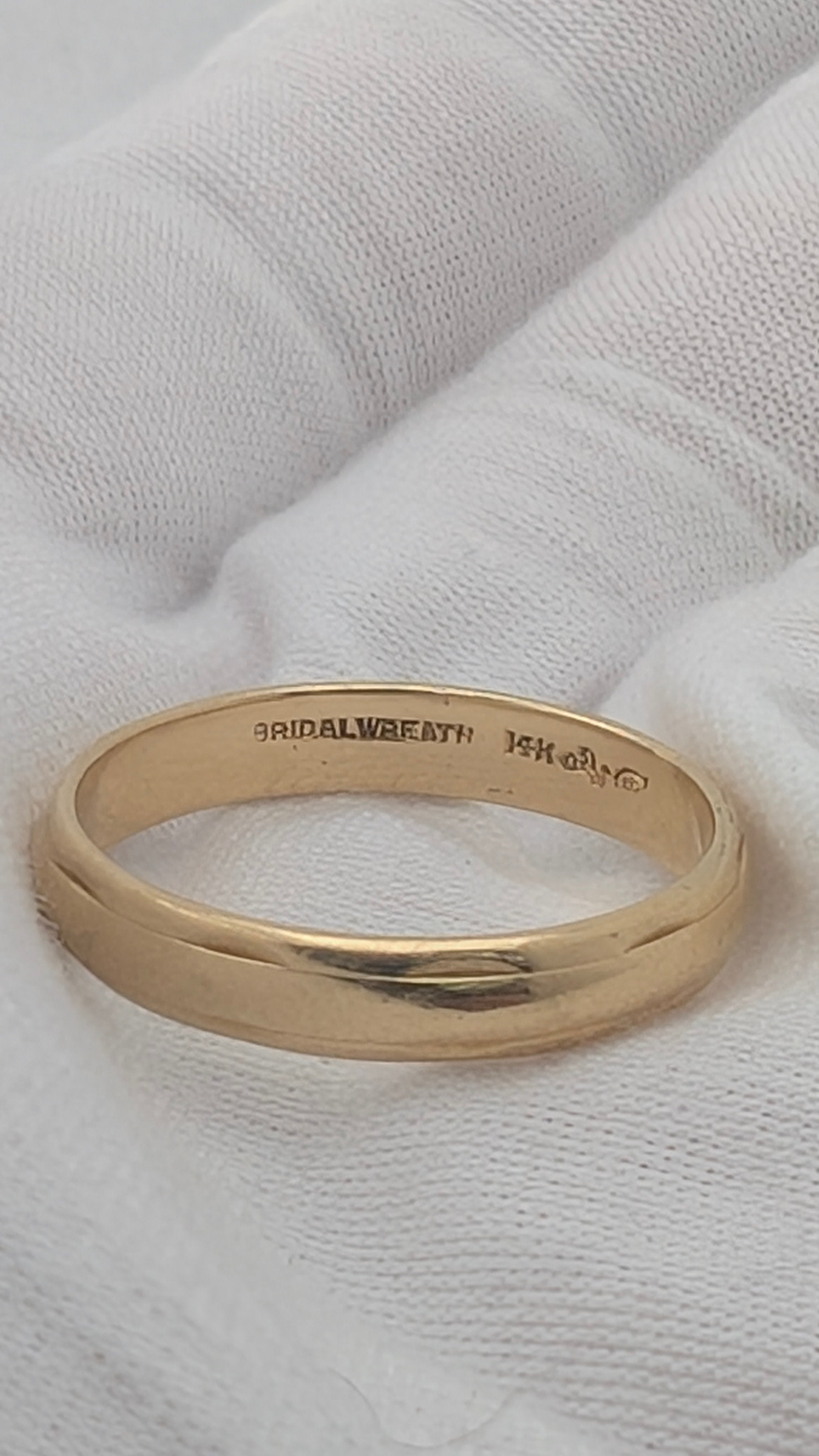 Bridal Wreath 14K Yellow Gold Wedding Band – Size 10⅜