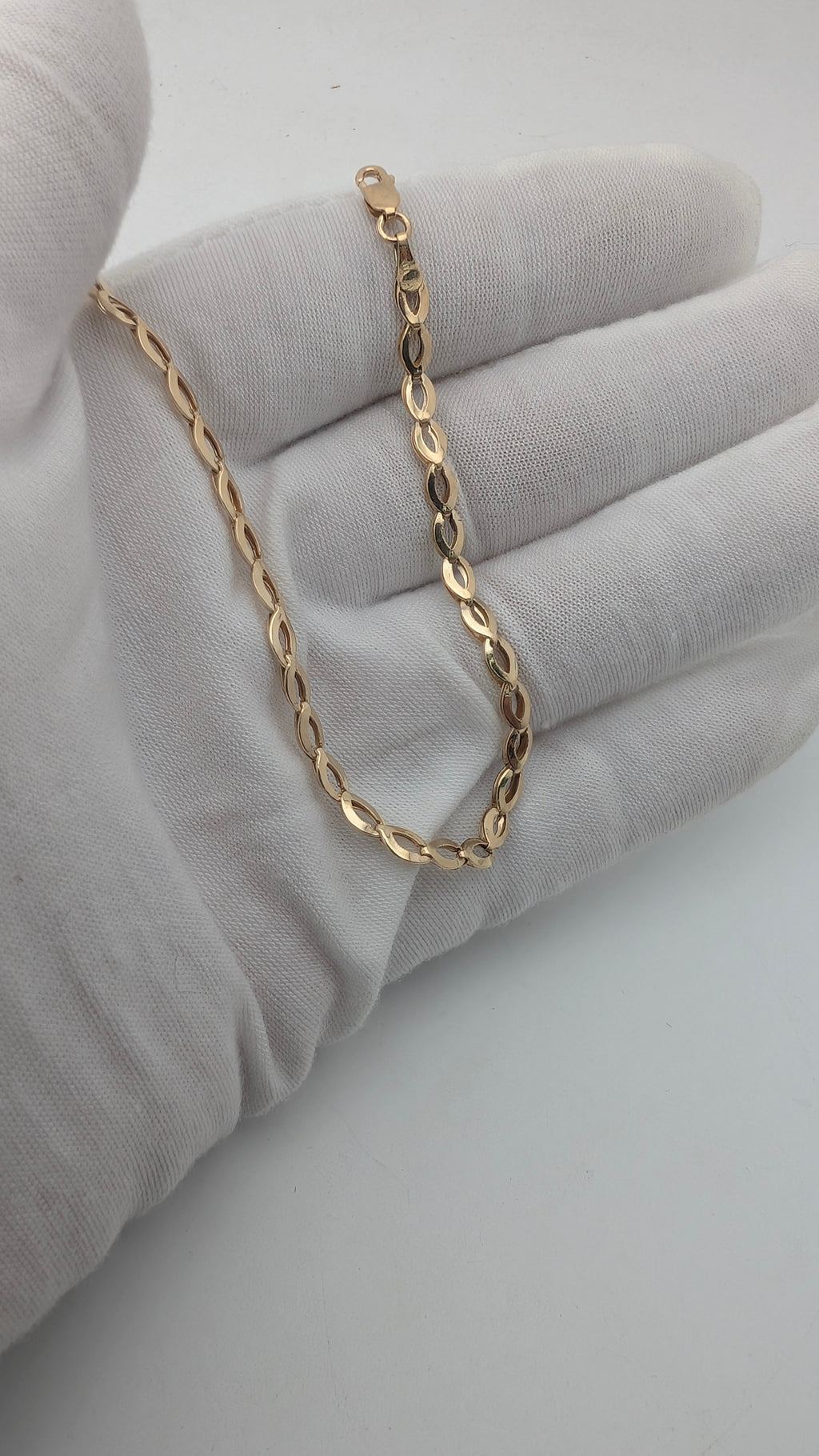10K Yellow Gold Marquise Link Bracelet – 7.25 Inches