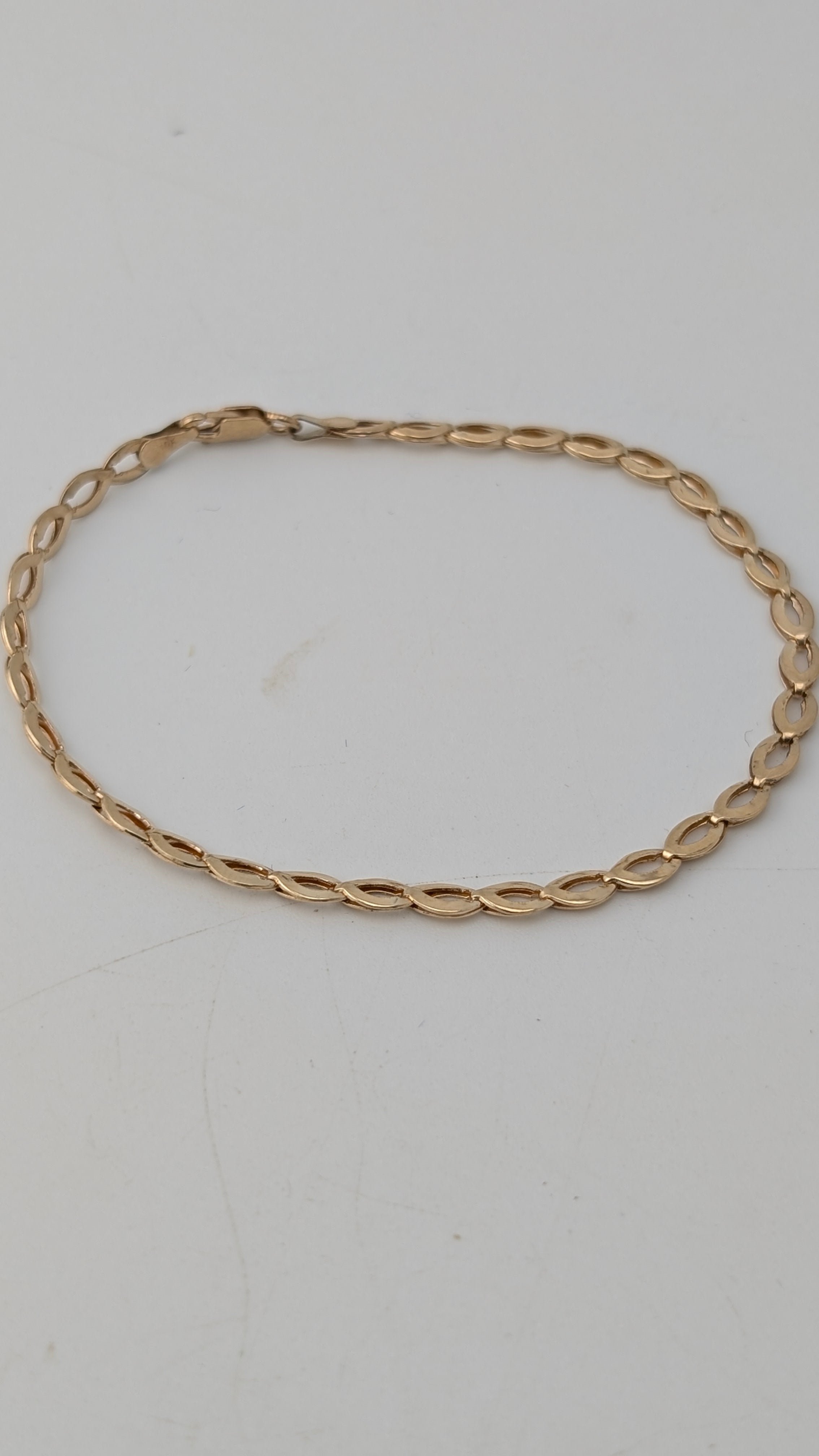 10K Yellow Gold Marquise Link Bracelet – 7.25 Inches