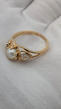 10K Gold Cultured Pearl Ring with Heart Accent Stones Size 7