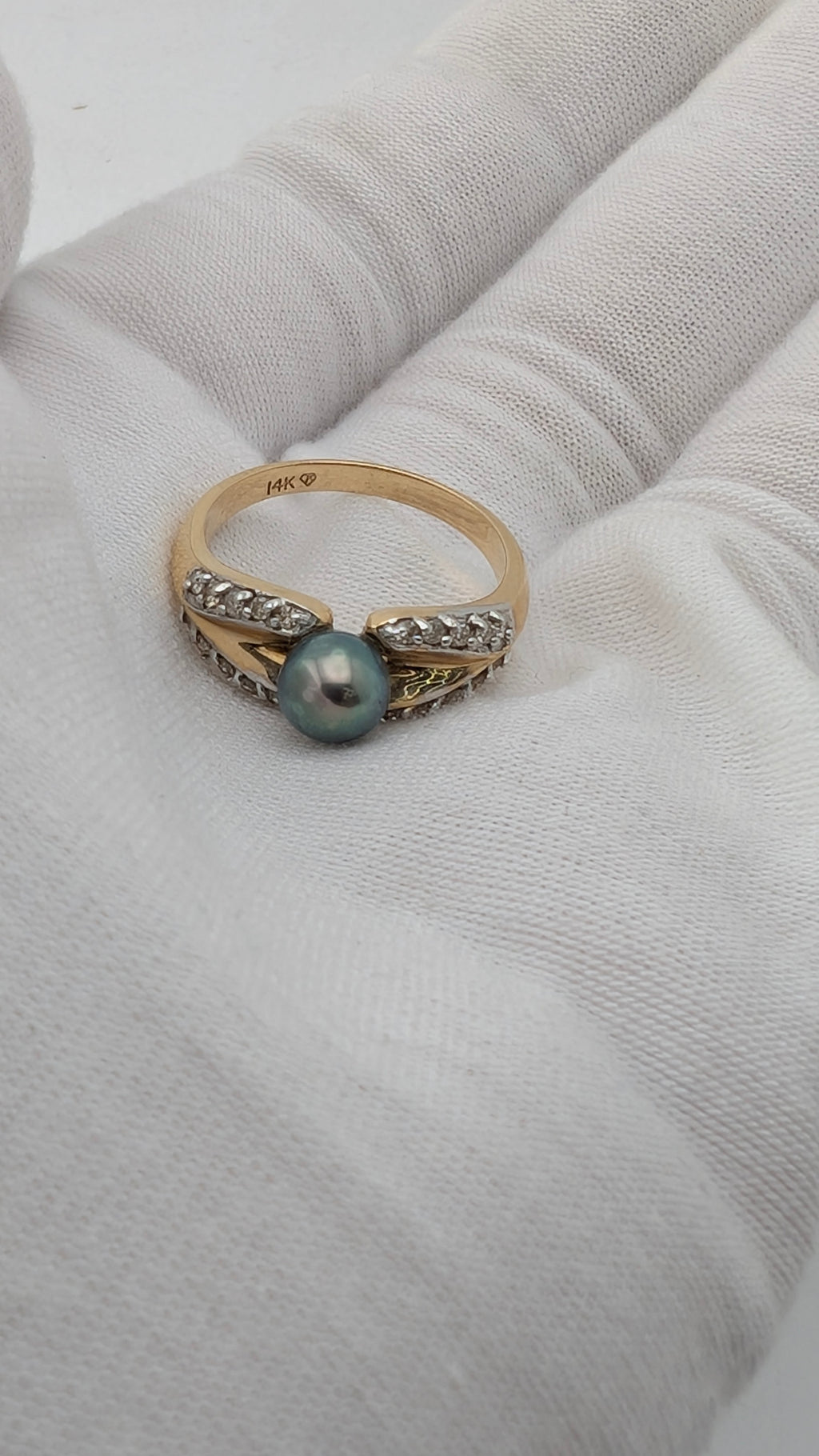 14K Yellow Gold Cultured Pearl & Diamond Accent Ring – Size 6¾