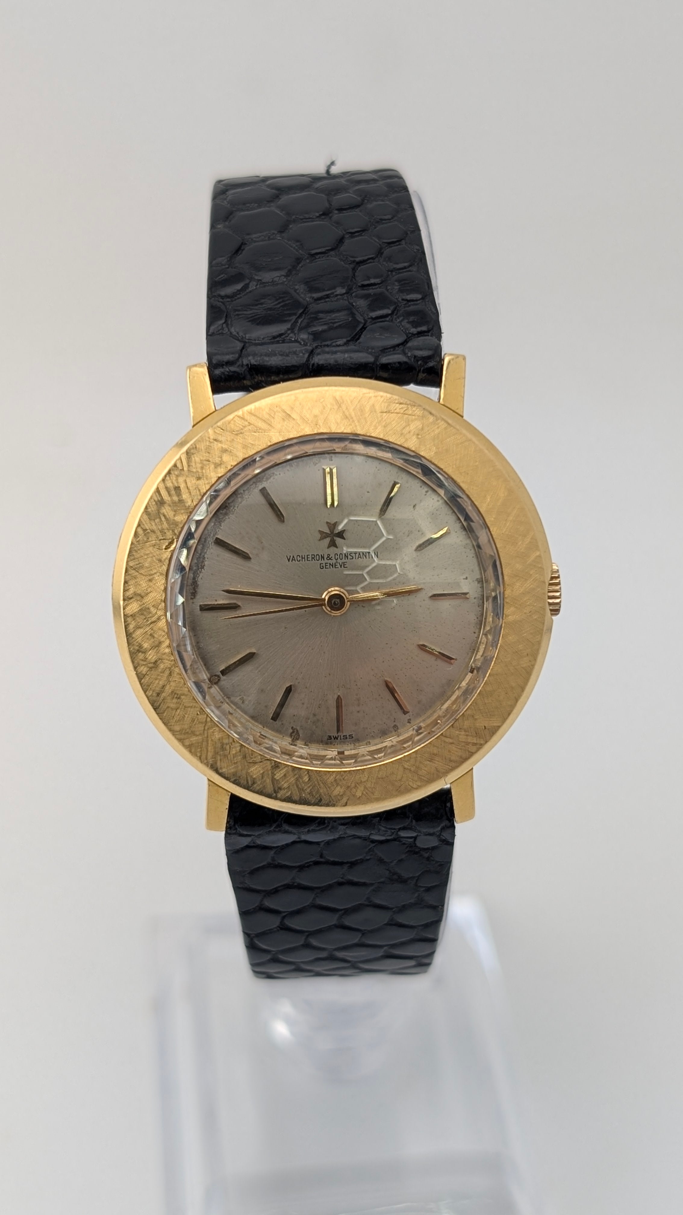 Vintage Vacheron Constantin 18K Gold Dress Watch | Manual Wind | Textured Case