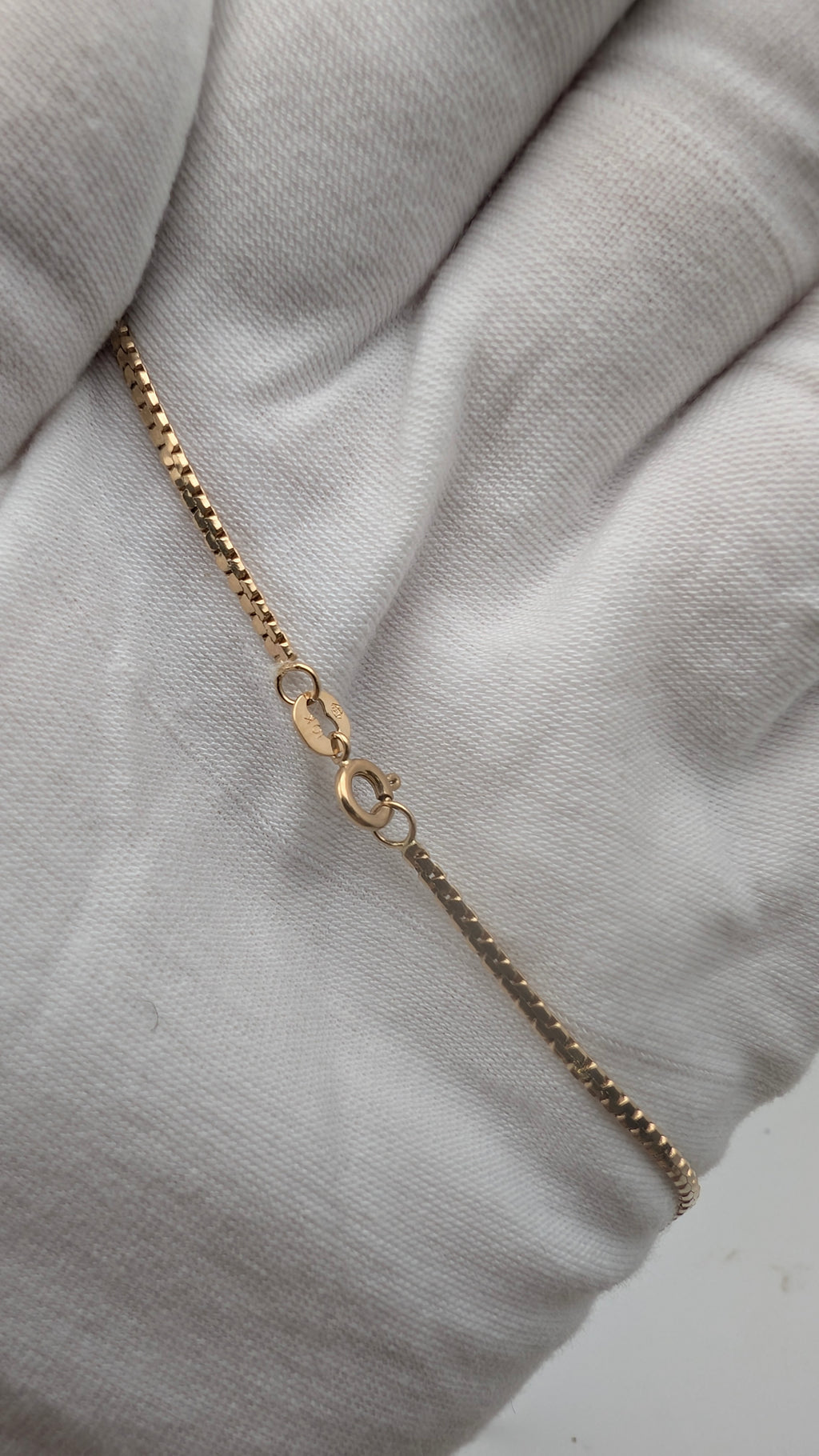 10K Yellow Gold Box Chain Necklace | 24" | 5.7g | 1.6mm