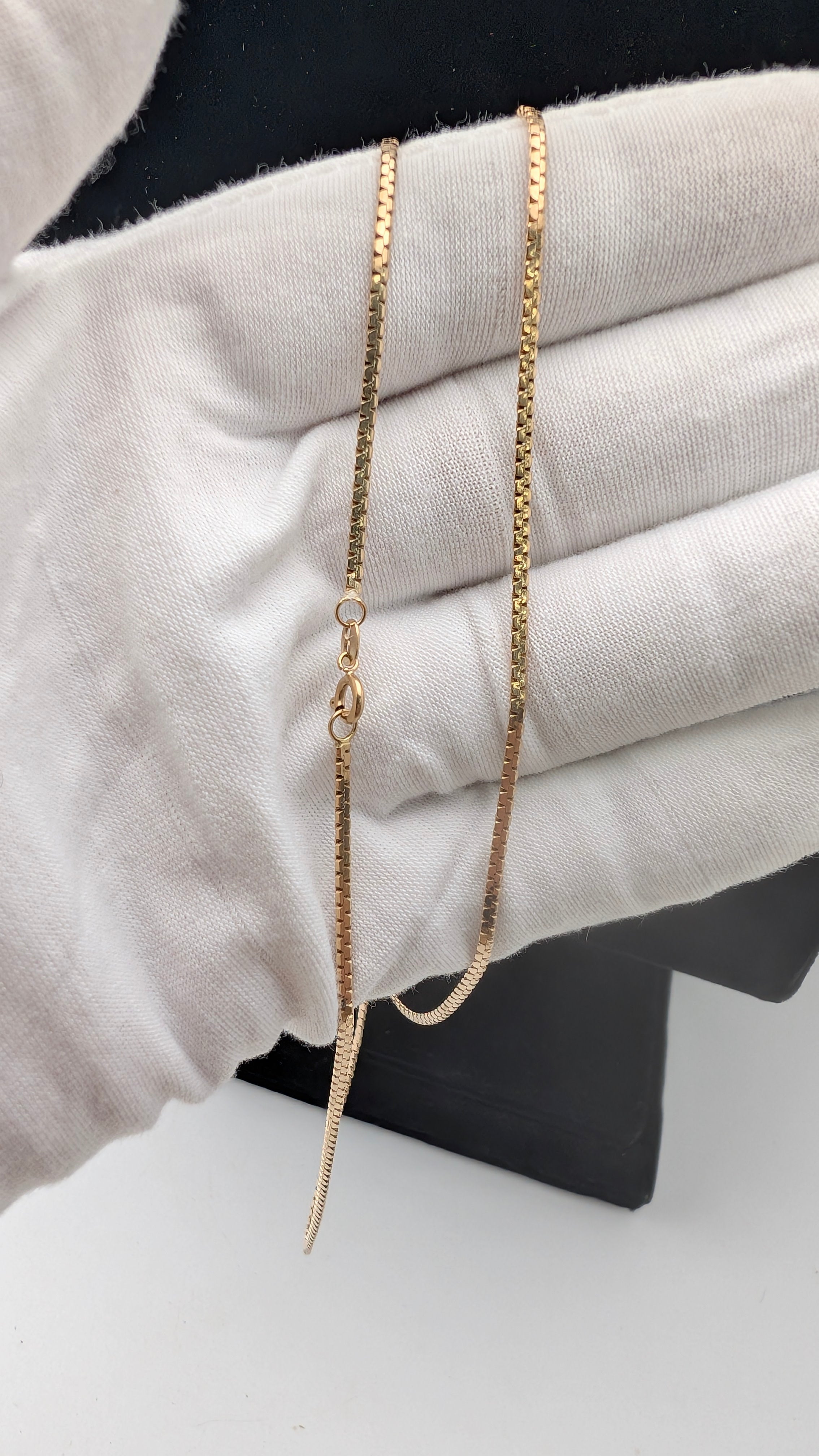 10K Yellow Gold Box Chain Necklace | 24" | 5.7g | 1.6mm