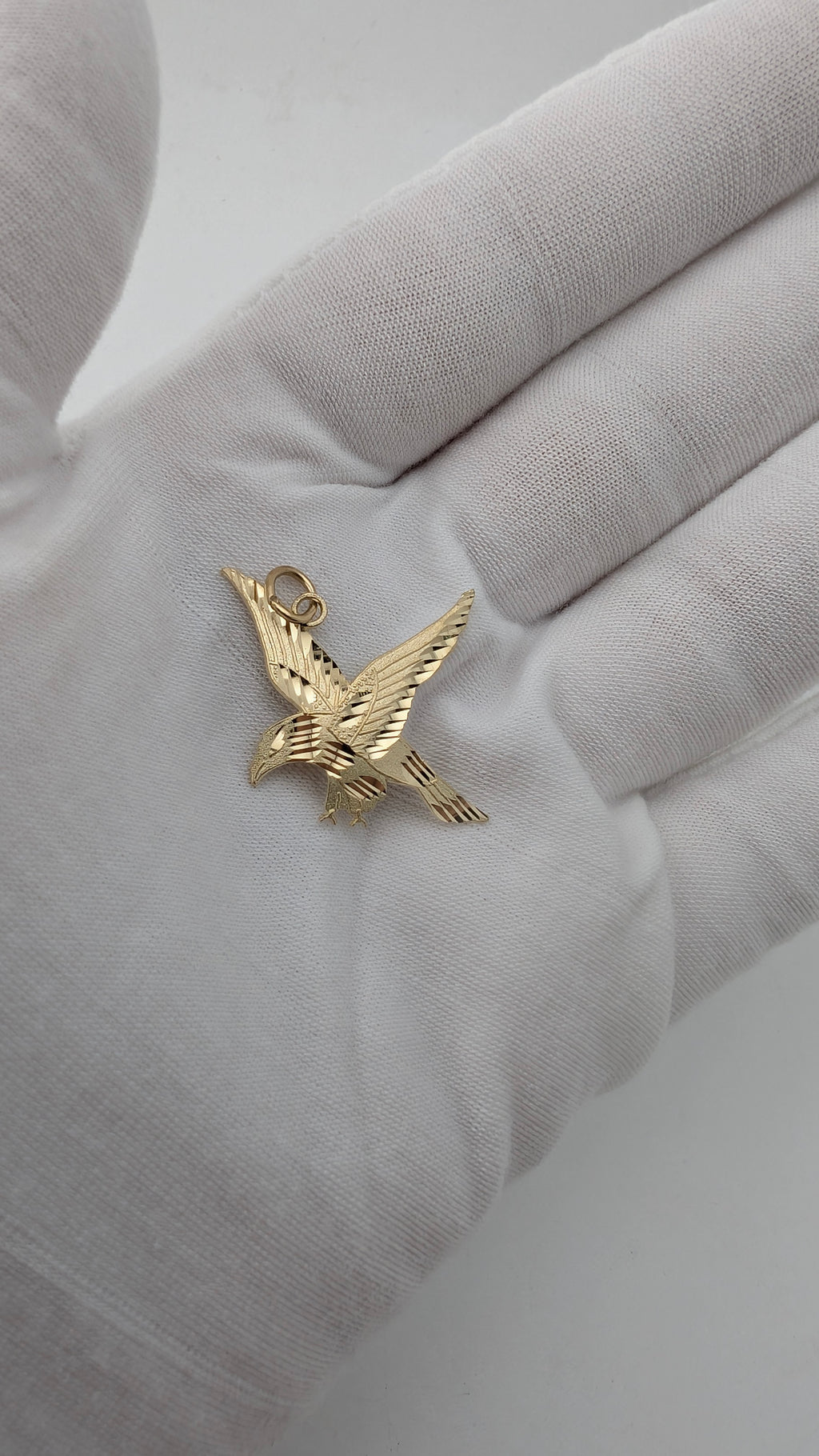 10K Yellow Gold Diamond-Cut Eagle Pendant | 23mm | 1.16g