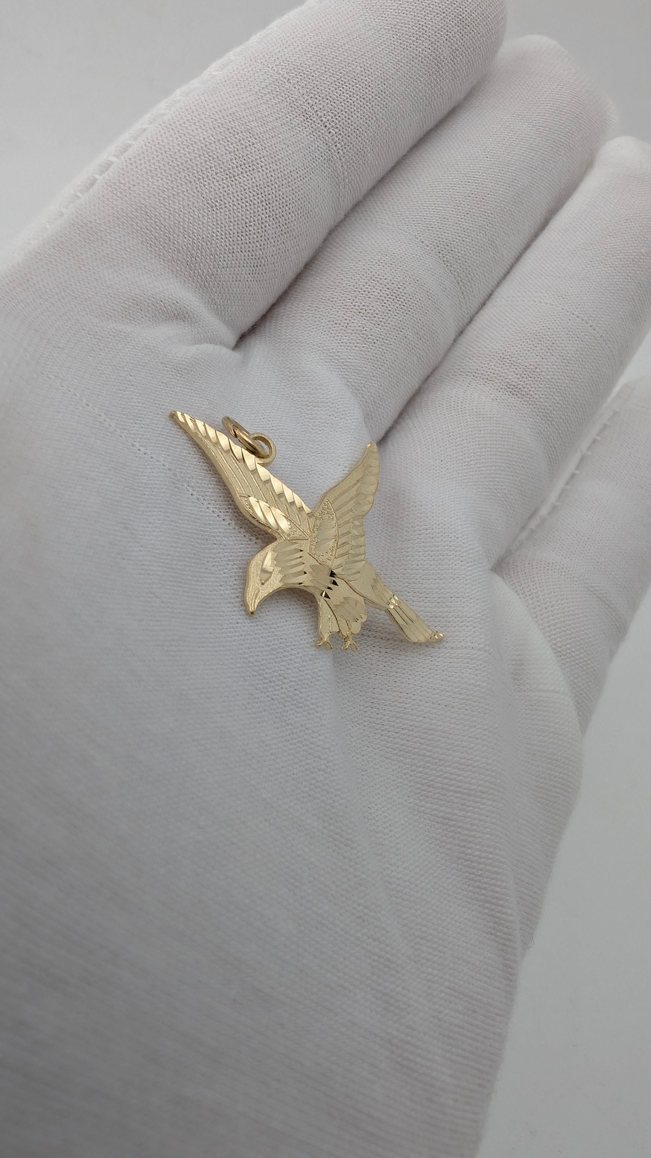 10K Yellow Gold Diamond-Cut Eagle Pendant | 23mm | 1.16g