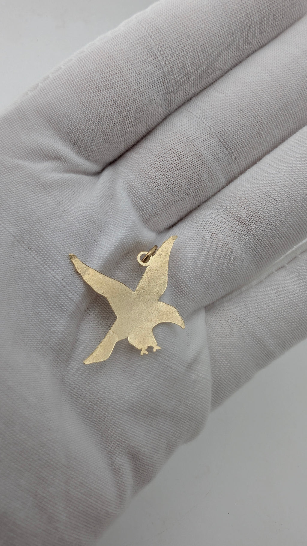 10K Yellow Gold Diamond-Cut Eagle Pendant | 23mm | 1.16g