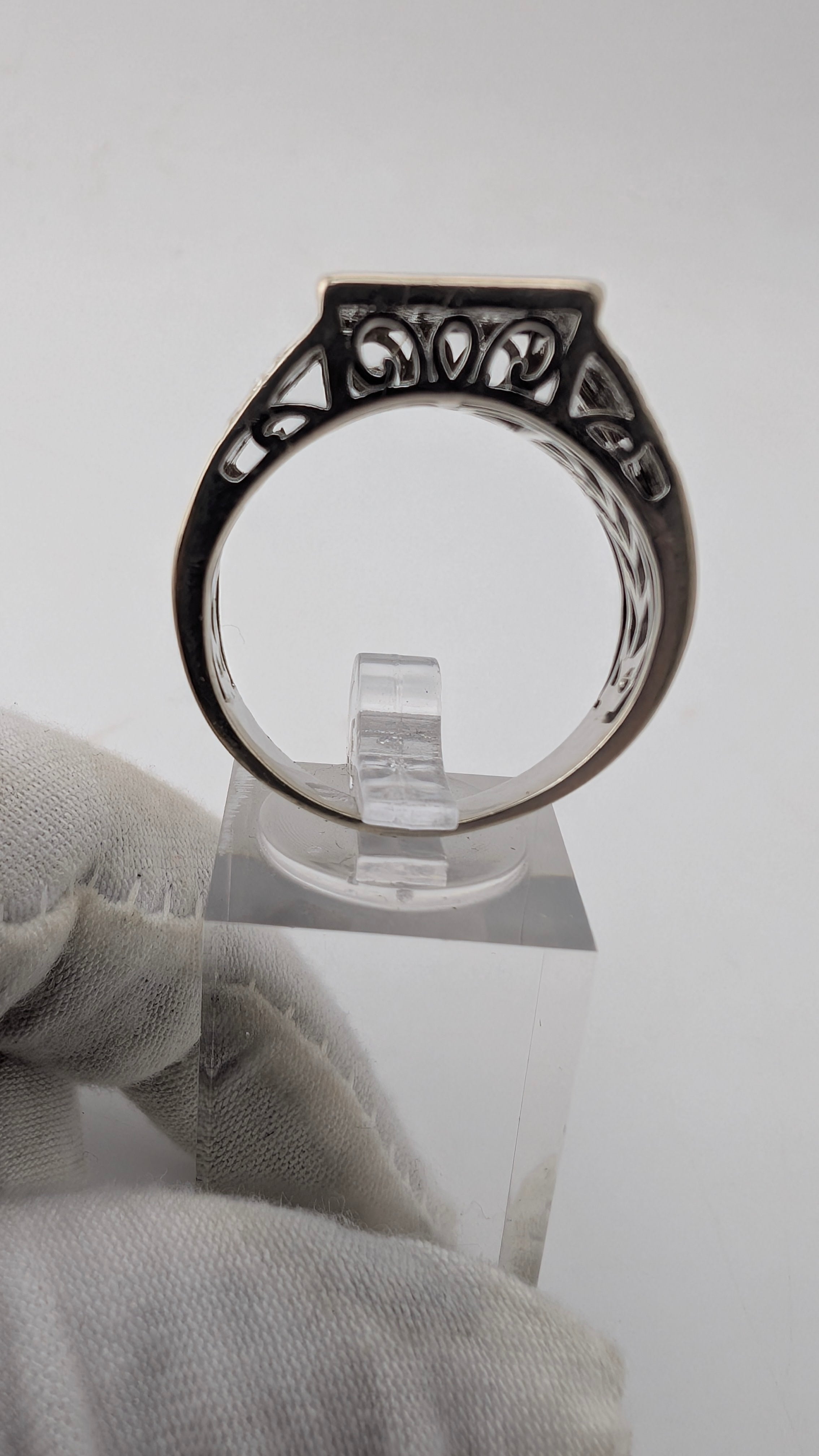 Heavy 10K White Gold Men's Genuine Diamond Ring Size 11½ – 8.23g