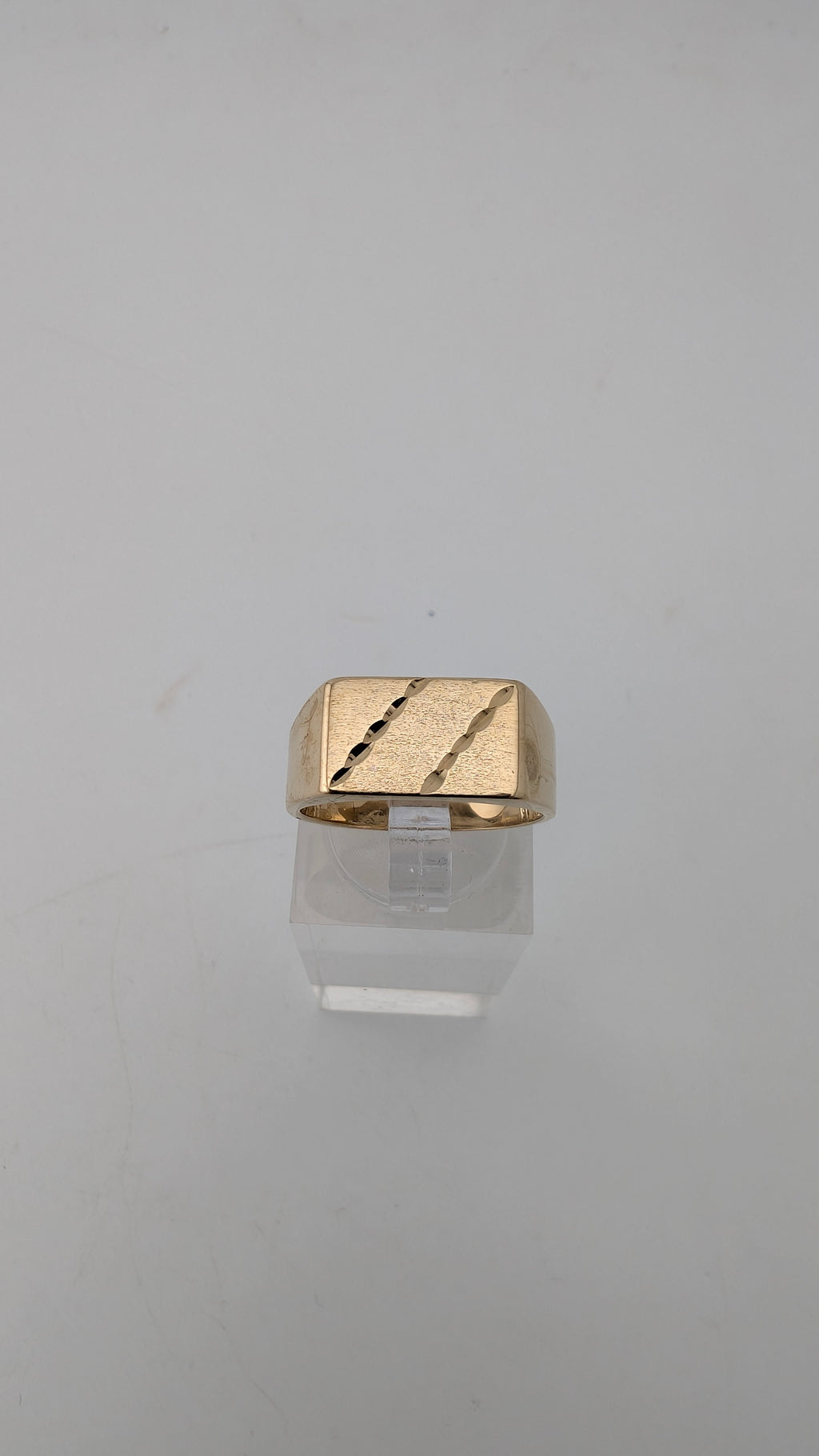 Heavy 10K Yellow Gold Men's Signet Ring Size 7 – 4.79g