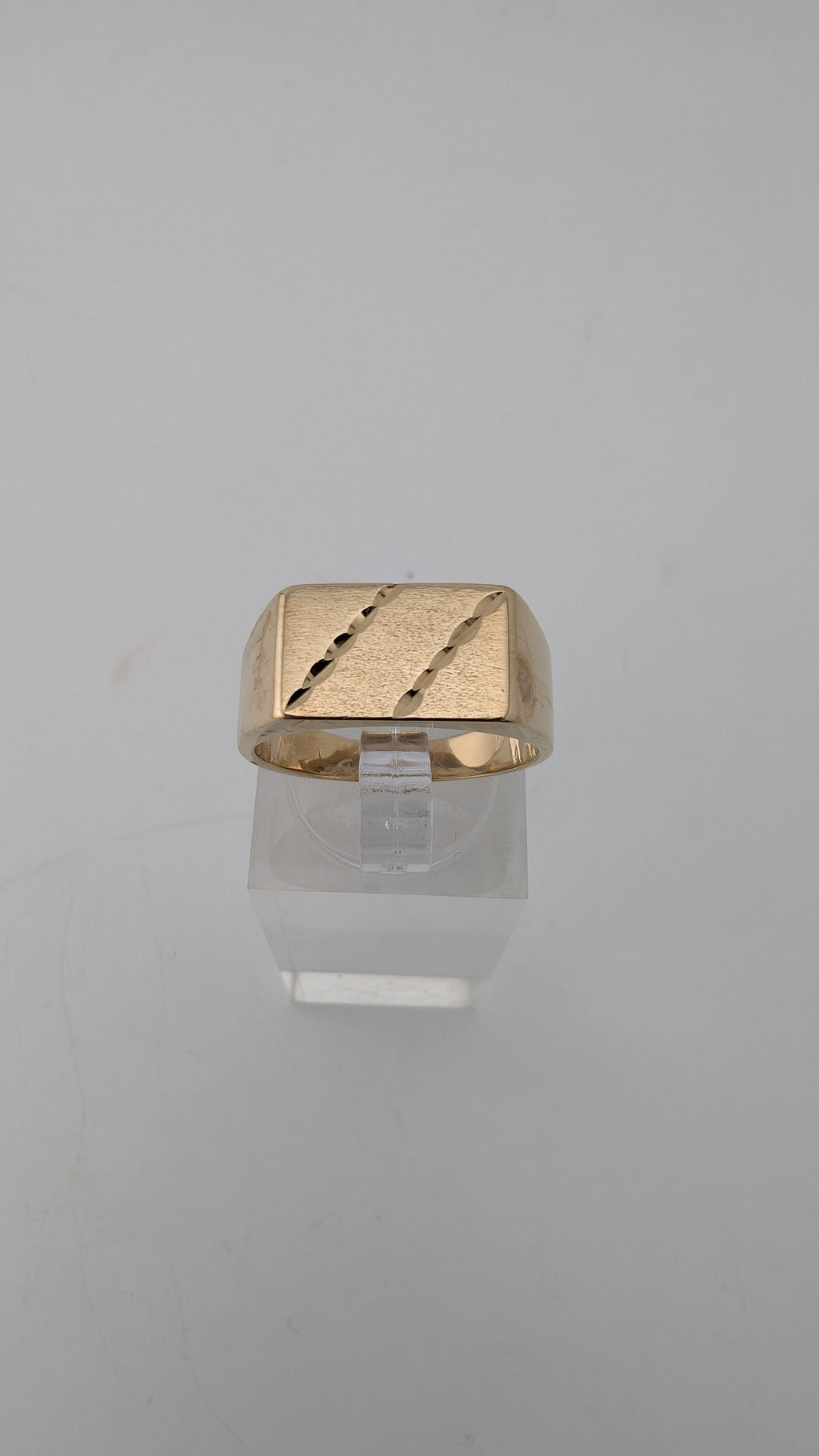 Heavy 10K Yellow Gold Men's Signet Ring Size 7 – 4.79g