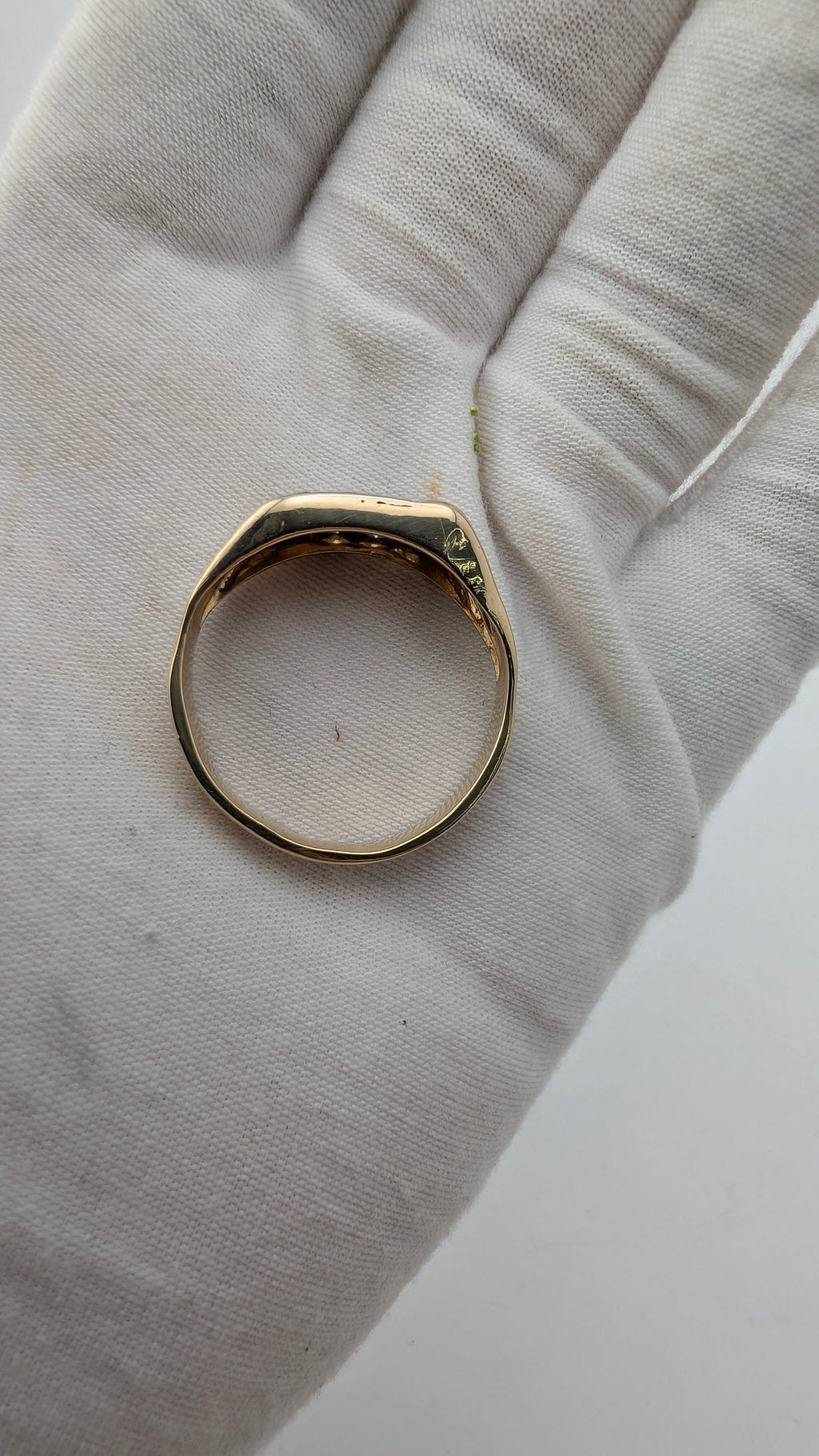 Vintage 14K Yellow Gold Men's Diamond Ring Size 14 – 7.5g