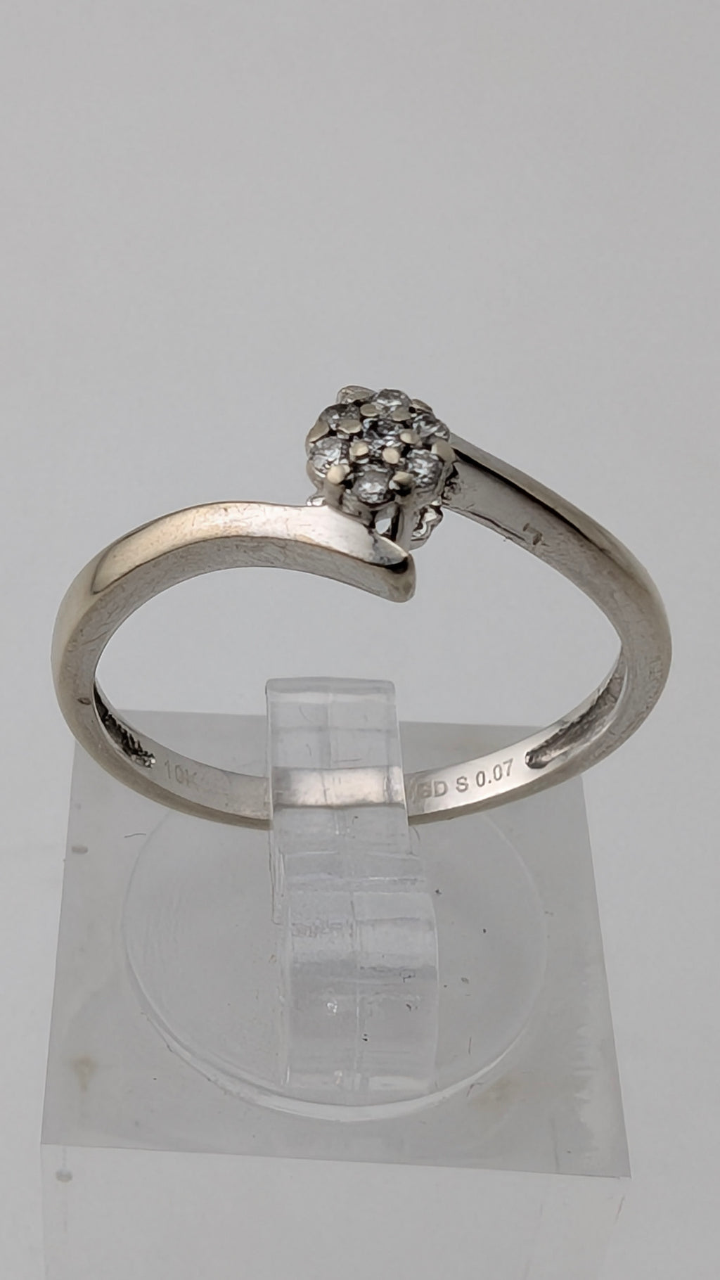 10K White Gold Diamond Bypass Promise Ring 0.07 CTW Size 7¼