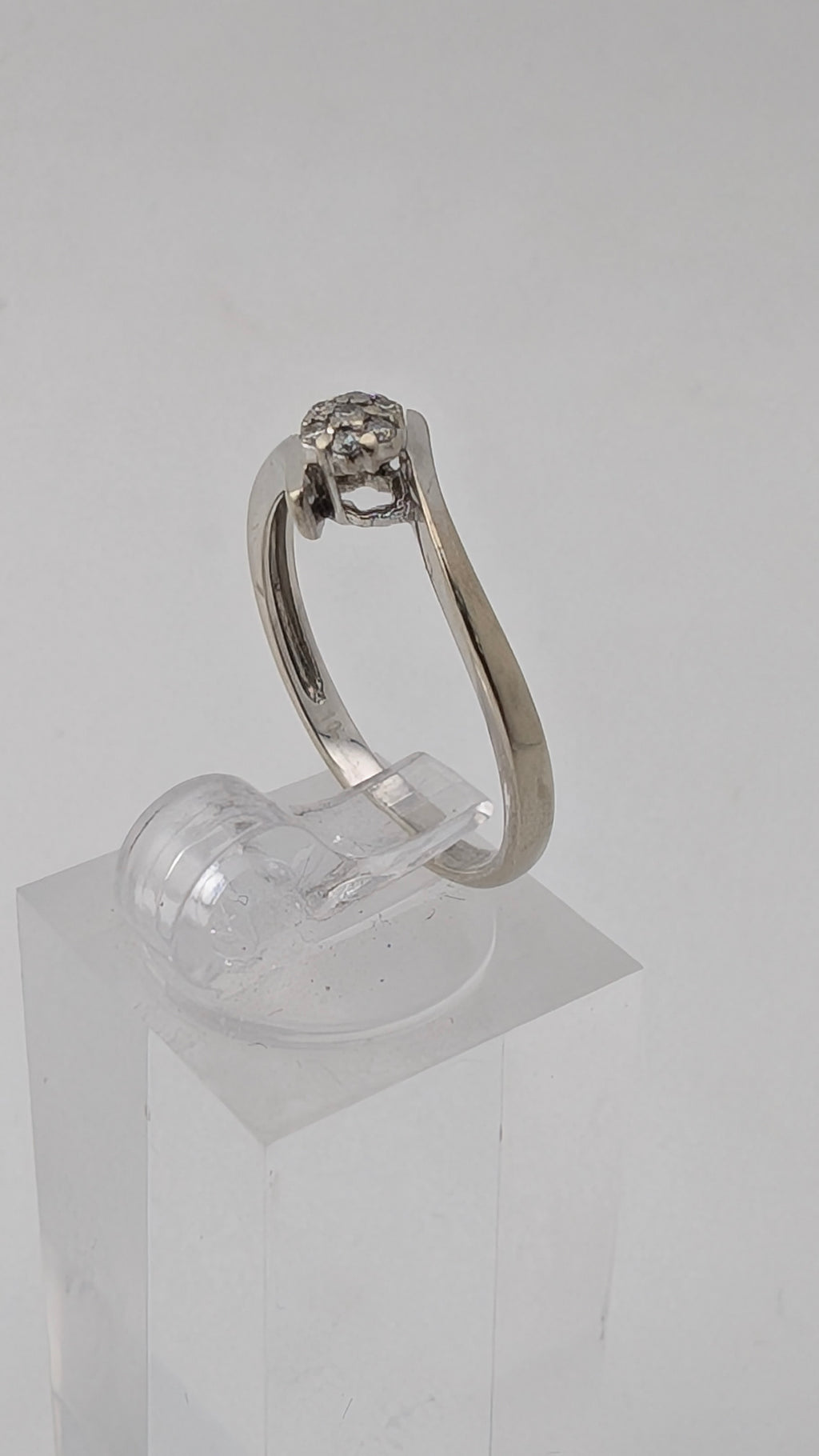 10K White Gold Diamond Bypass Promise Ring 0.07 CTW Size 7¼