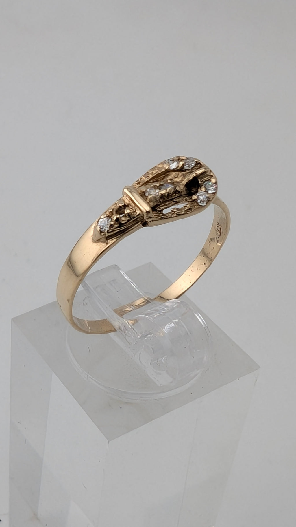Vintage 10K Yellow Gold Buckle Ring with Clear Accent Stones | Size 8.25 | 1.4g