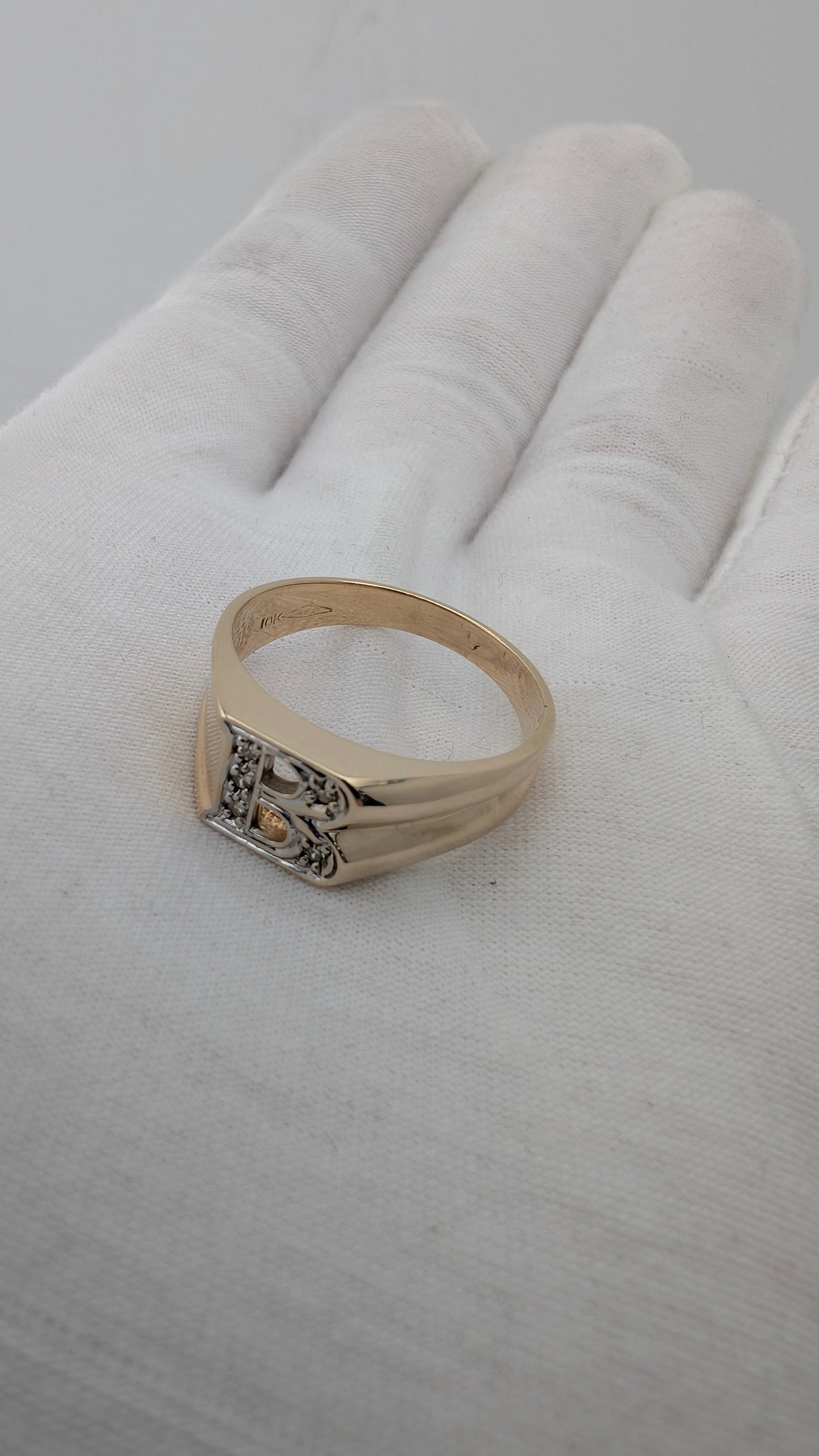 10K Yellow Gold Men's Diamond Initial Ring – Letter "B" | Size 10 | 4.3g