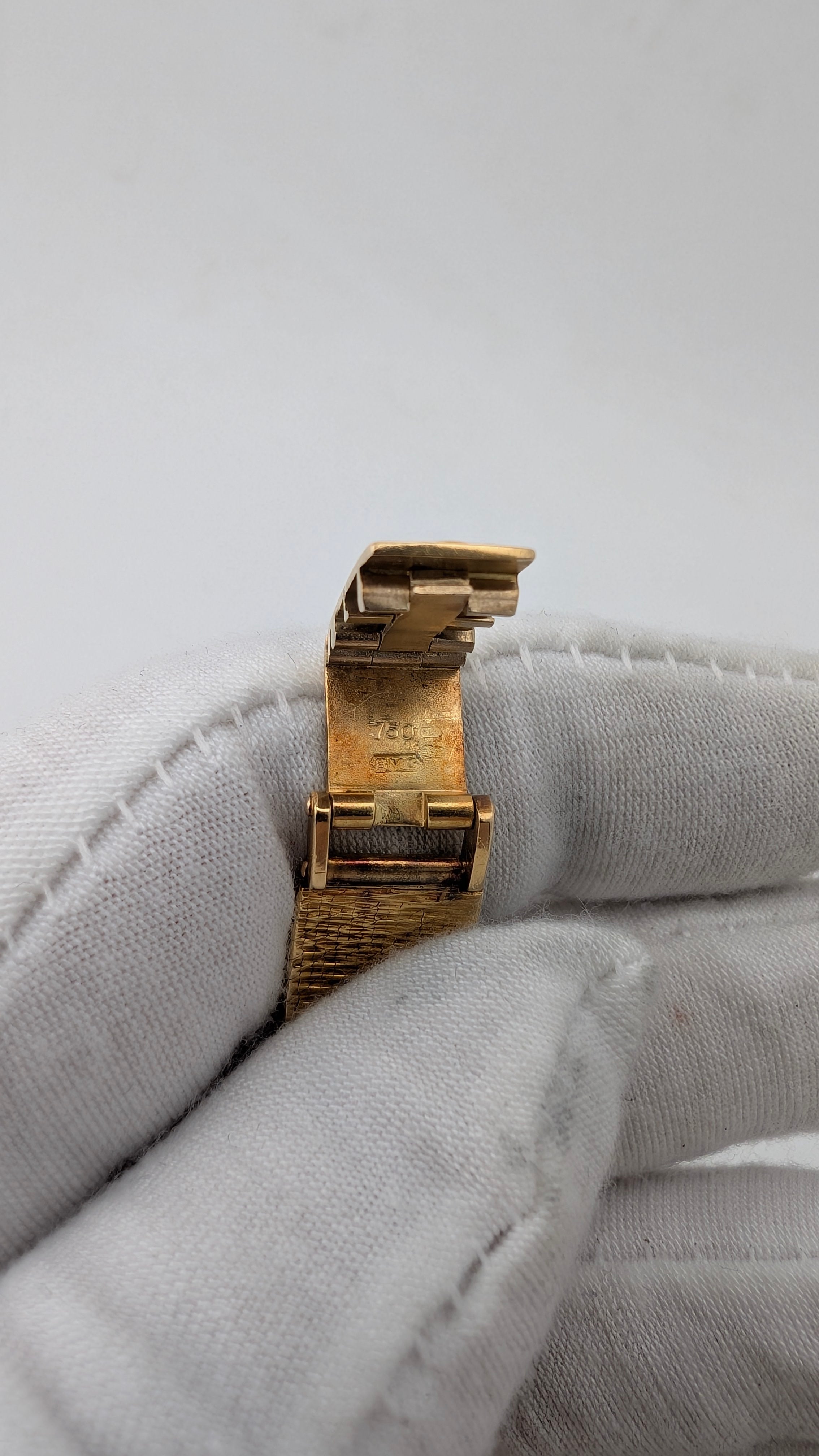 Vintage Baume & Mercier 18K Gold Diamond Bezel Ladies Watch | 48.5g | Manual Wind