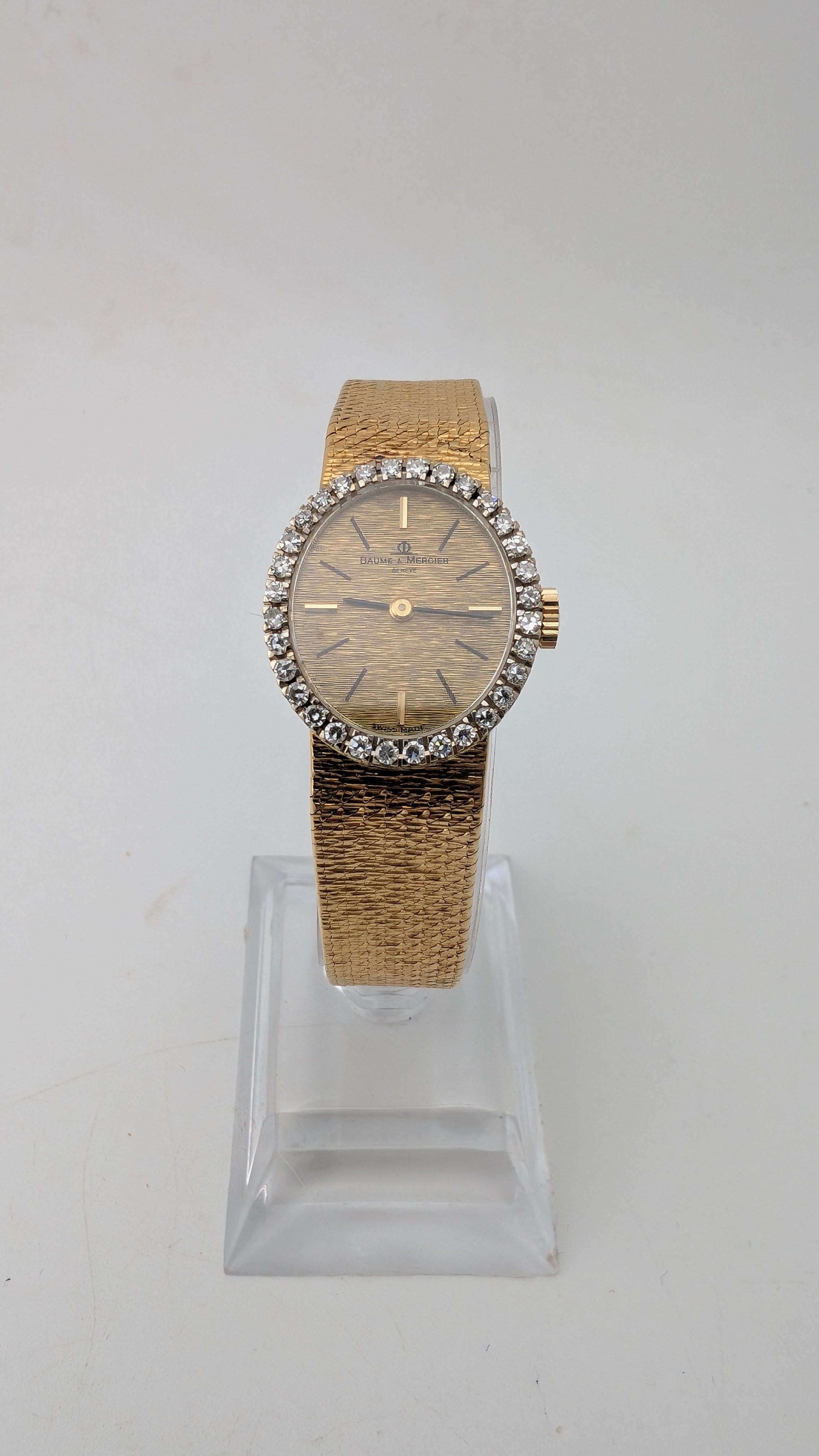 Vintage Baume & Mercier 18K Gold Diamond Bezel Ladies Watch | 48.5g | Manual Wind